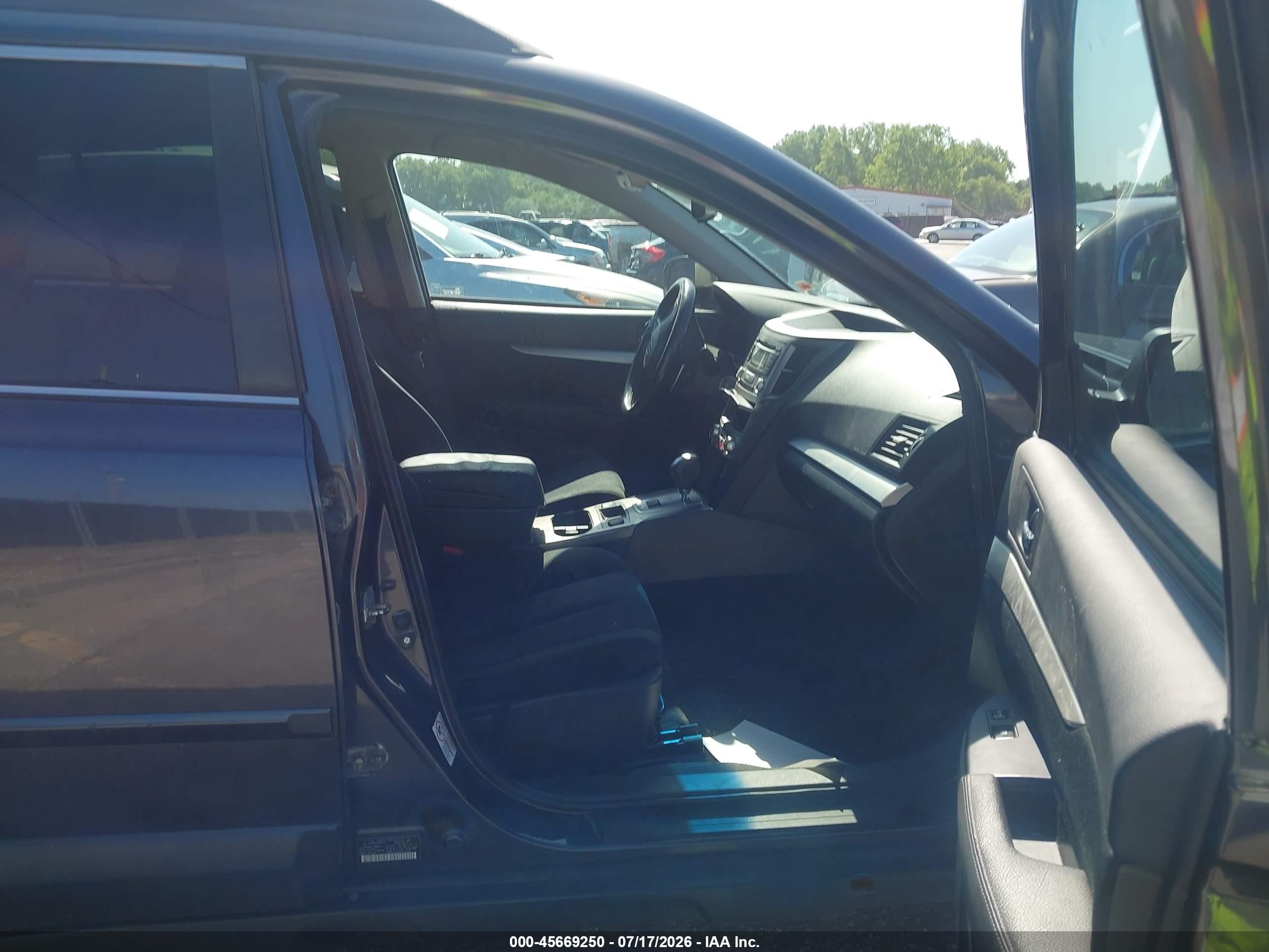 2013 Subaru Outback 2.5i Premium Blue vin: 4S4BRBCC0D3321214