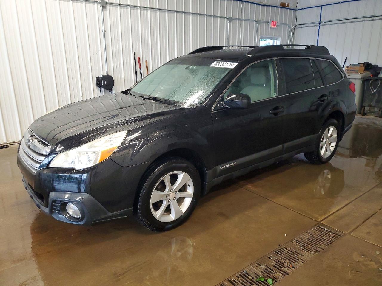2013 Subaru Outback 2.5i Premium Black vin: 4S4BRBCC0D3323206