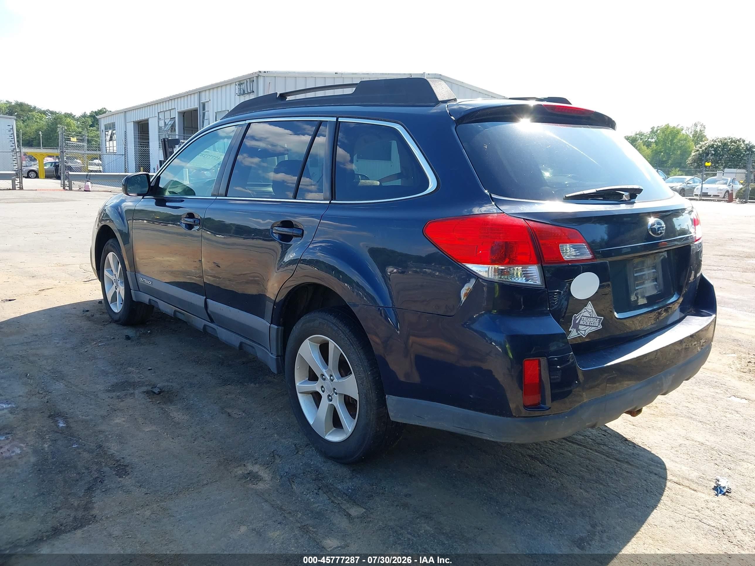 2013 Subaru Outback 2.5i Premium Blue vin: 4S4BRBCC0D3323609