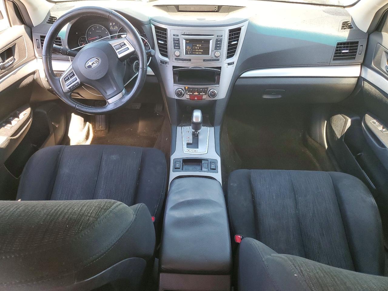 2014 Subaru Outback 2.5i Premium Silver vin: 4S4BRBCC0E3204332