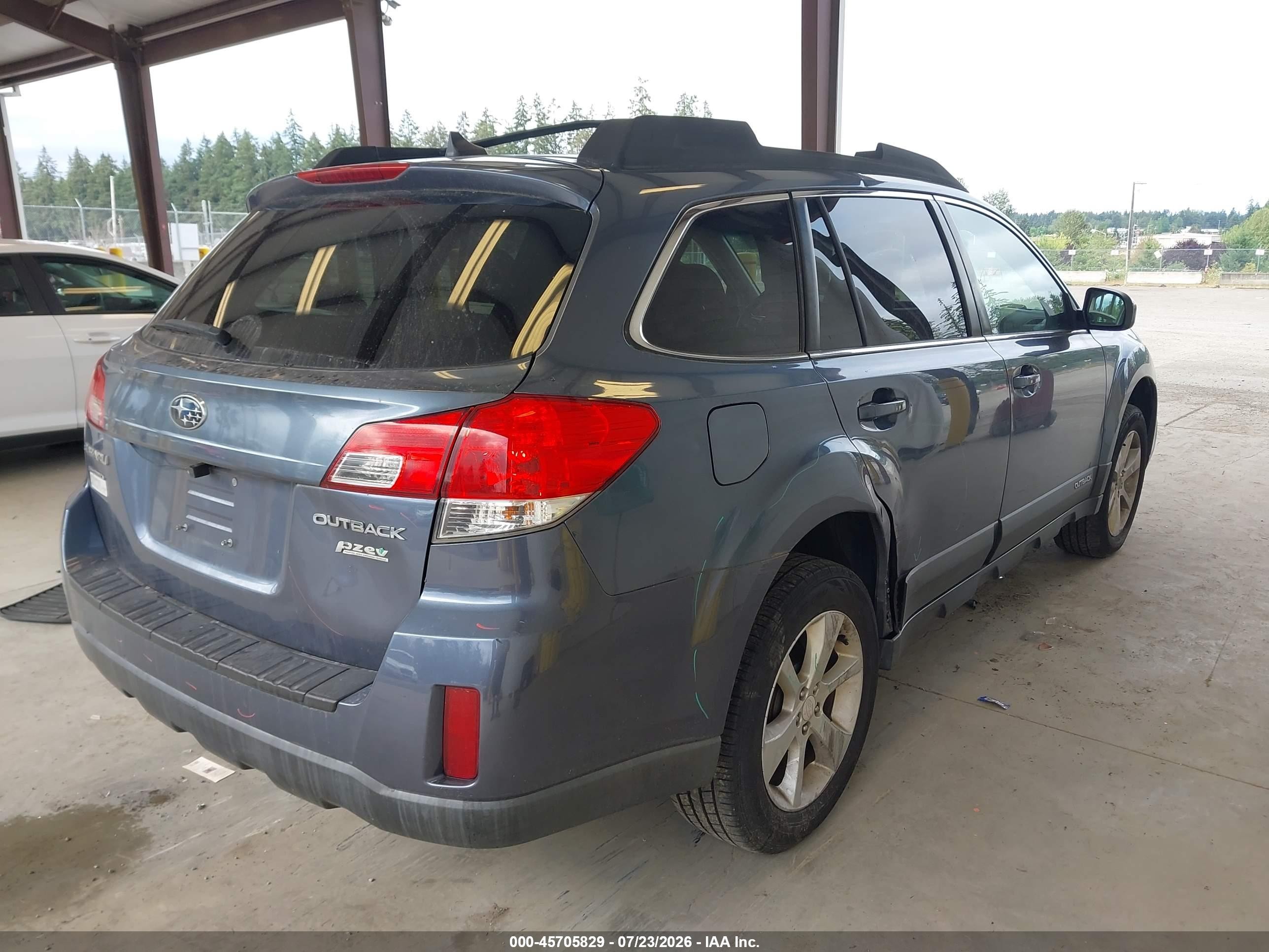 2014 Subaru Outback 2.5i Premium Blue vin: 4S4BRBCC0E3252929
