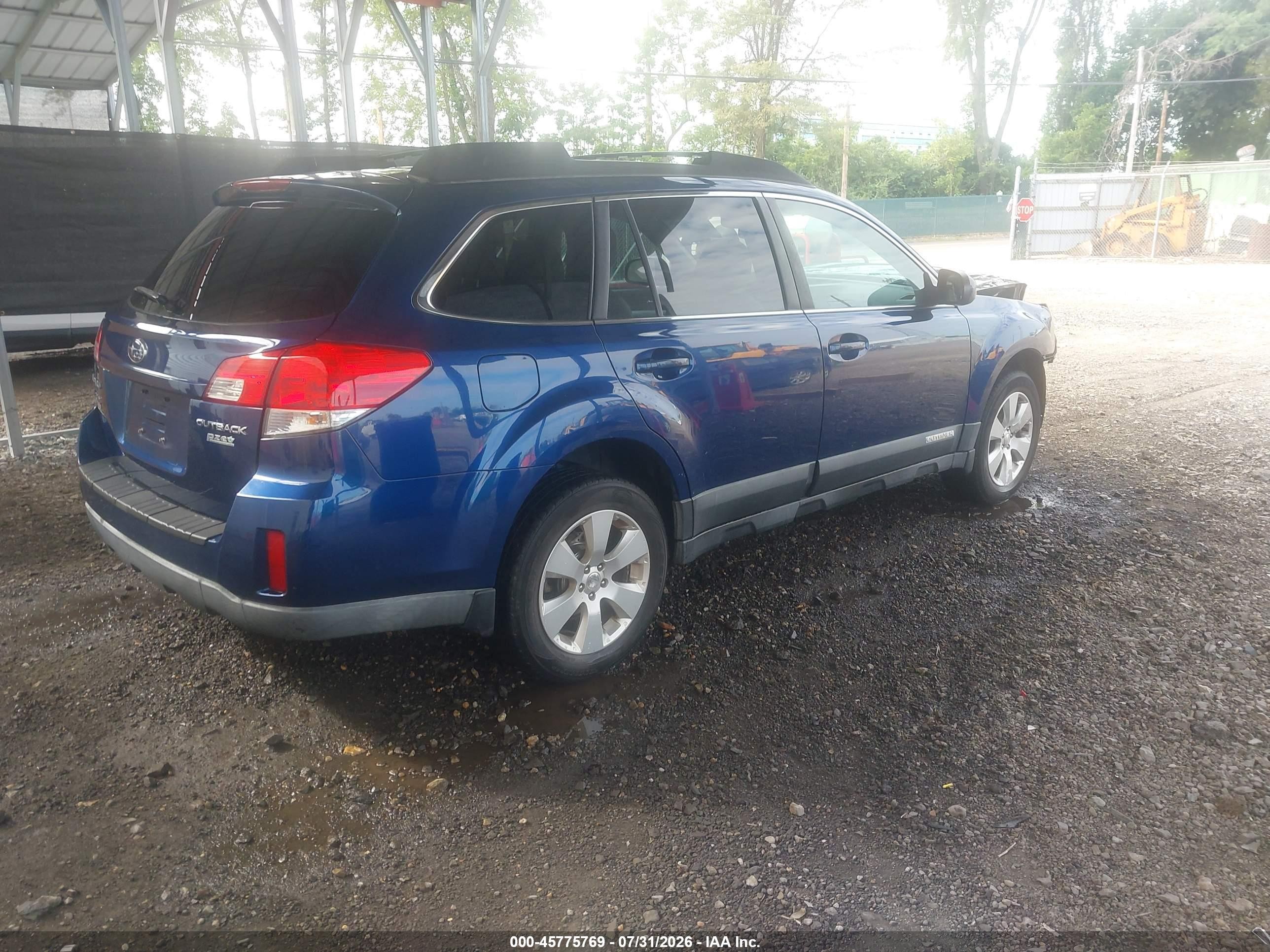 2010 Subaru Outback 2.5i Premium Blue vin: 4S4BRBCC1A3375780