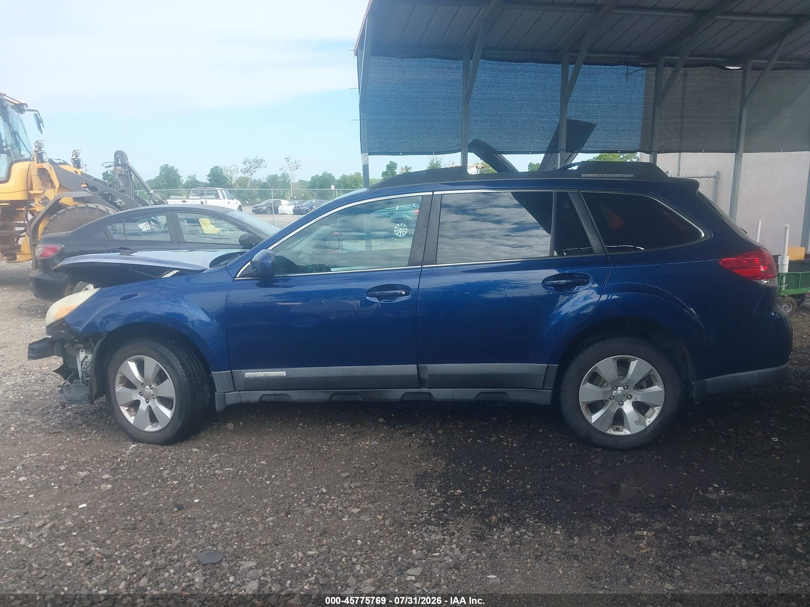 2010 Subaru Outback 2.5i Premium Blue vin: 4S4BRBCC1A3375780