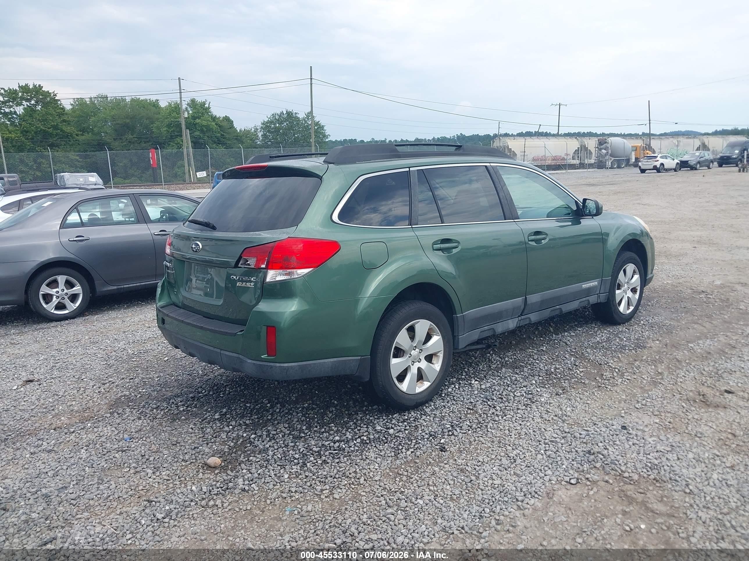 2011 Subaru Outback 2.5i Premium Green vin: 4S4BRBCC1B3315502