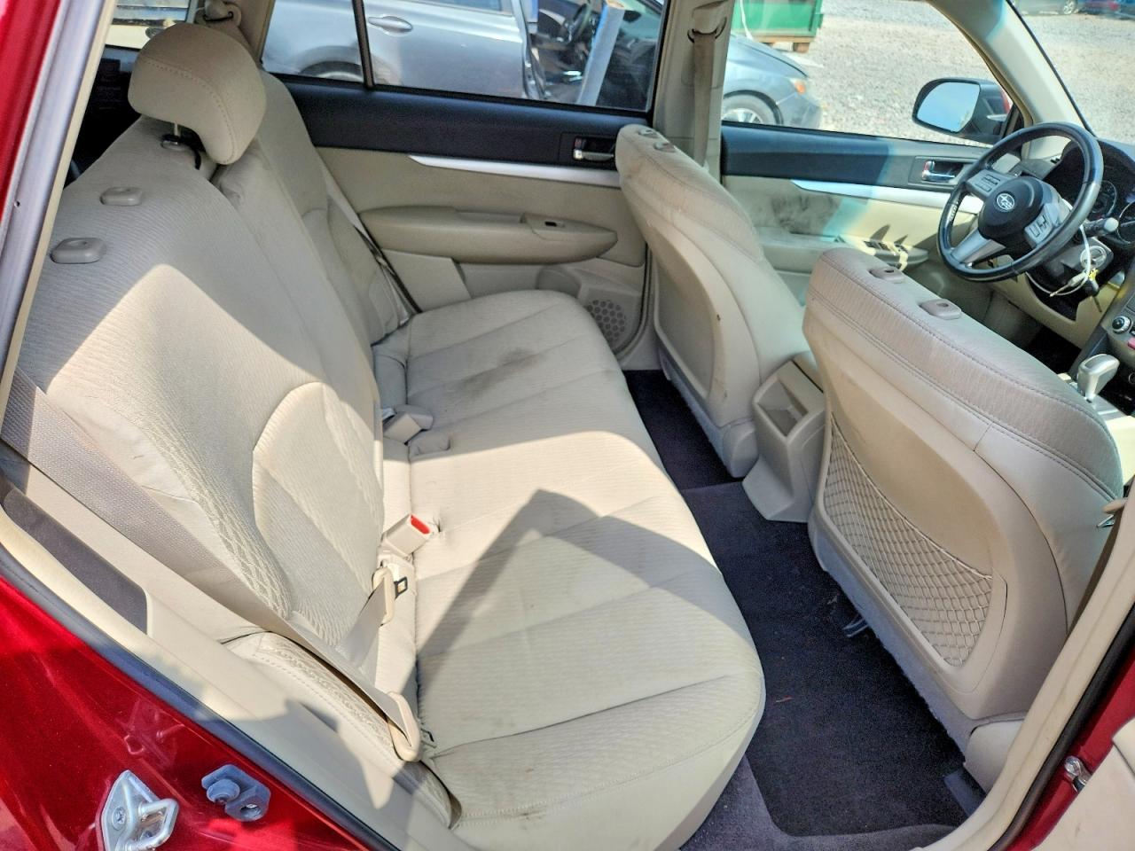 2011 Subaru Outback 2.5i Premium Красный vin: 4S4BRBCC1B3424199