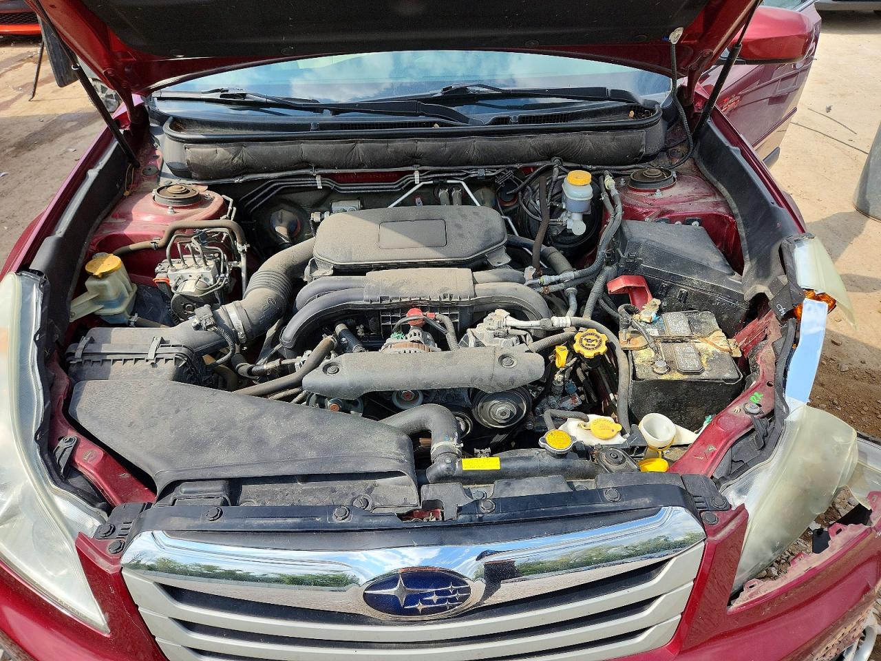 2011 Subaru Outback 2.5i Premium Красный vin: 4S4BRBCC1B3424199