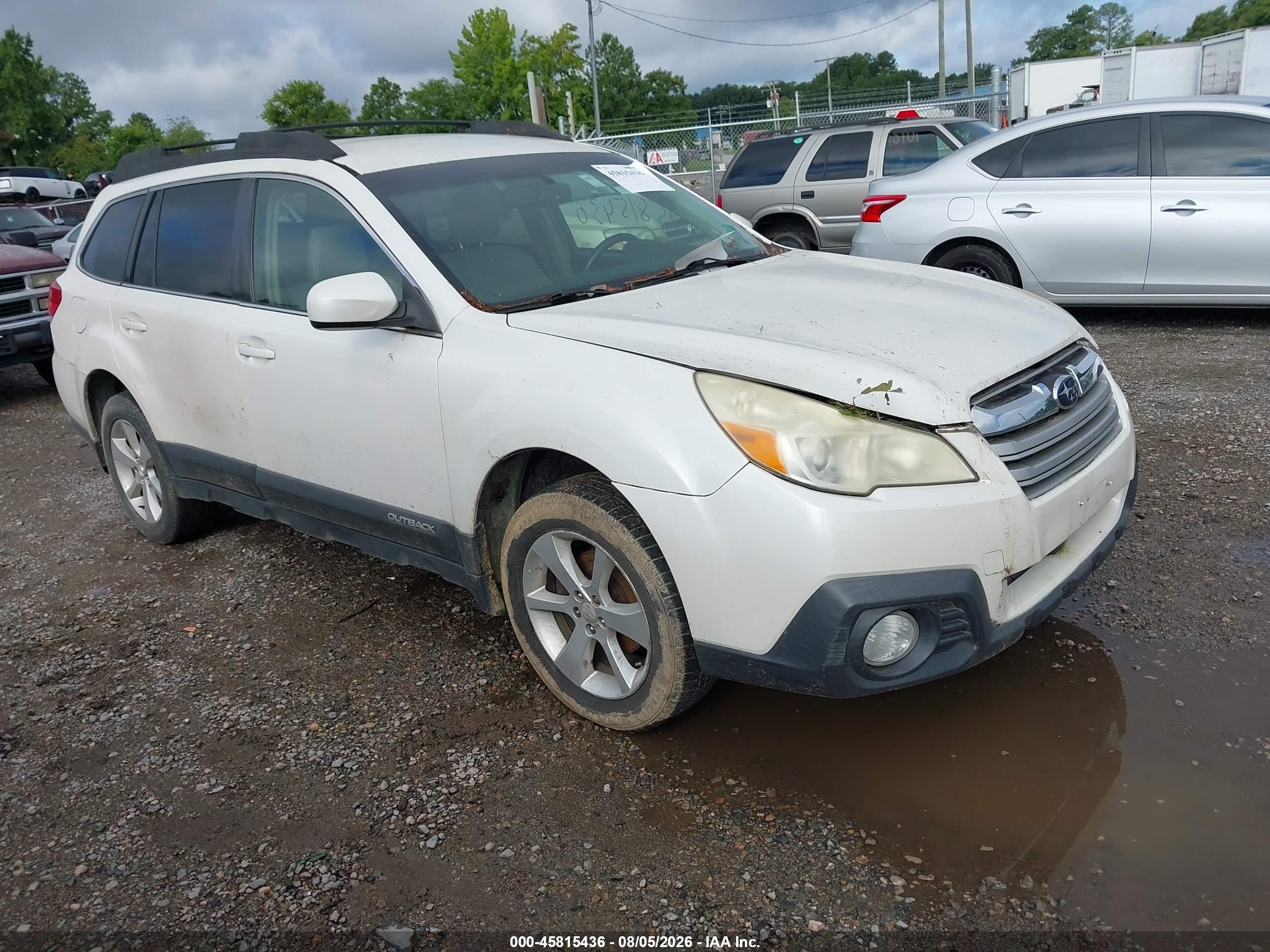 2013 Subaru Outback 2.5i Premium White vin: 4S4BRBCC1D3227262