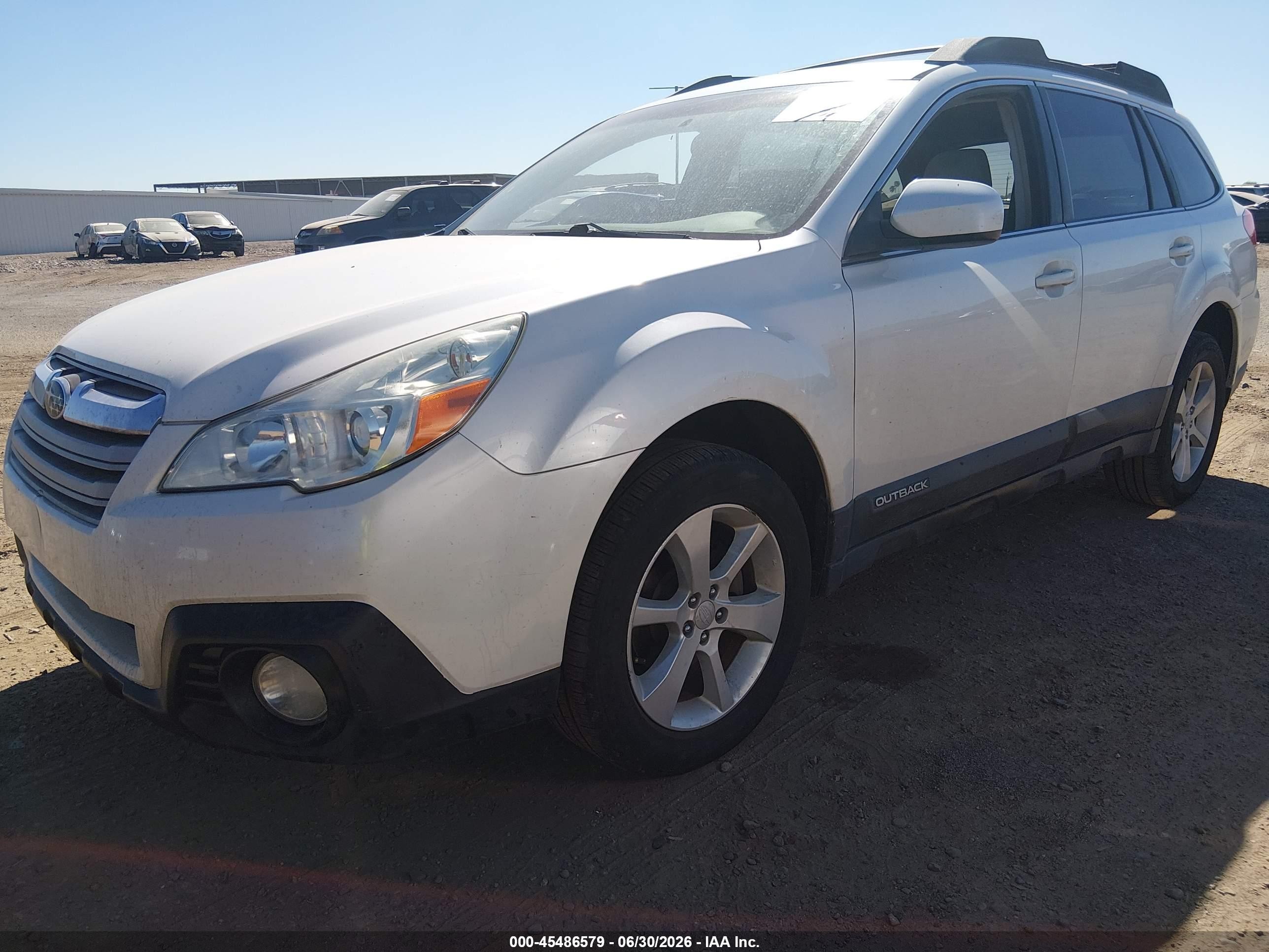 2013 Subaru Outback 2.5i Premium White vin: 4S4BRBCC1D3278552