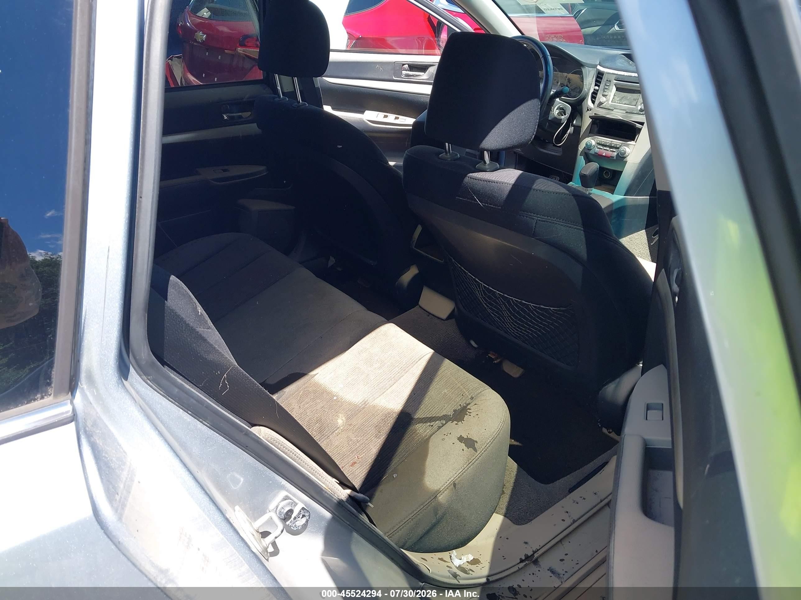 2014 Subaru Outback 2.5i Premium Silver vin: 4S4BRBCC1E3200614