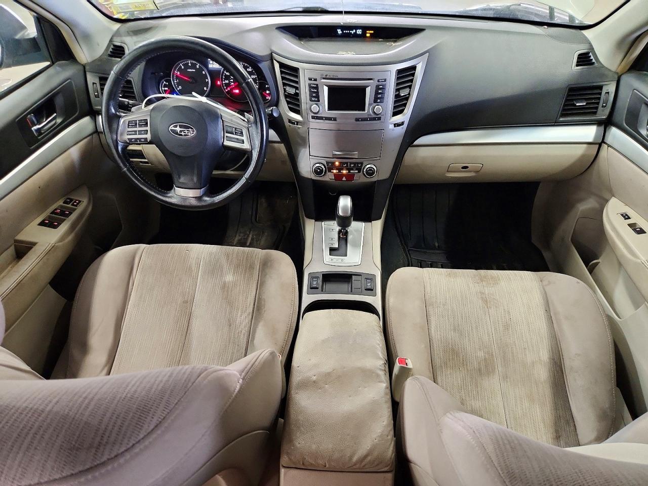 2014 Subaru Outback 2.5i Premium Бежевый vin: 4S4BRBCC1E3222371