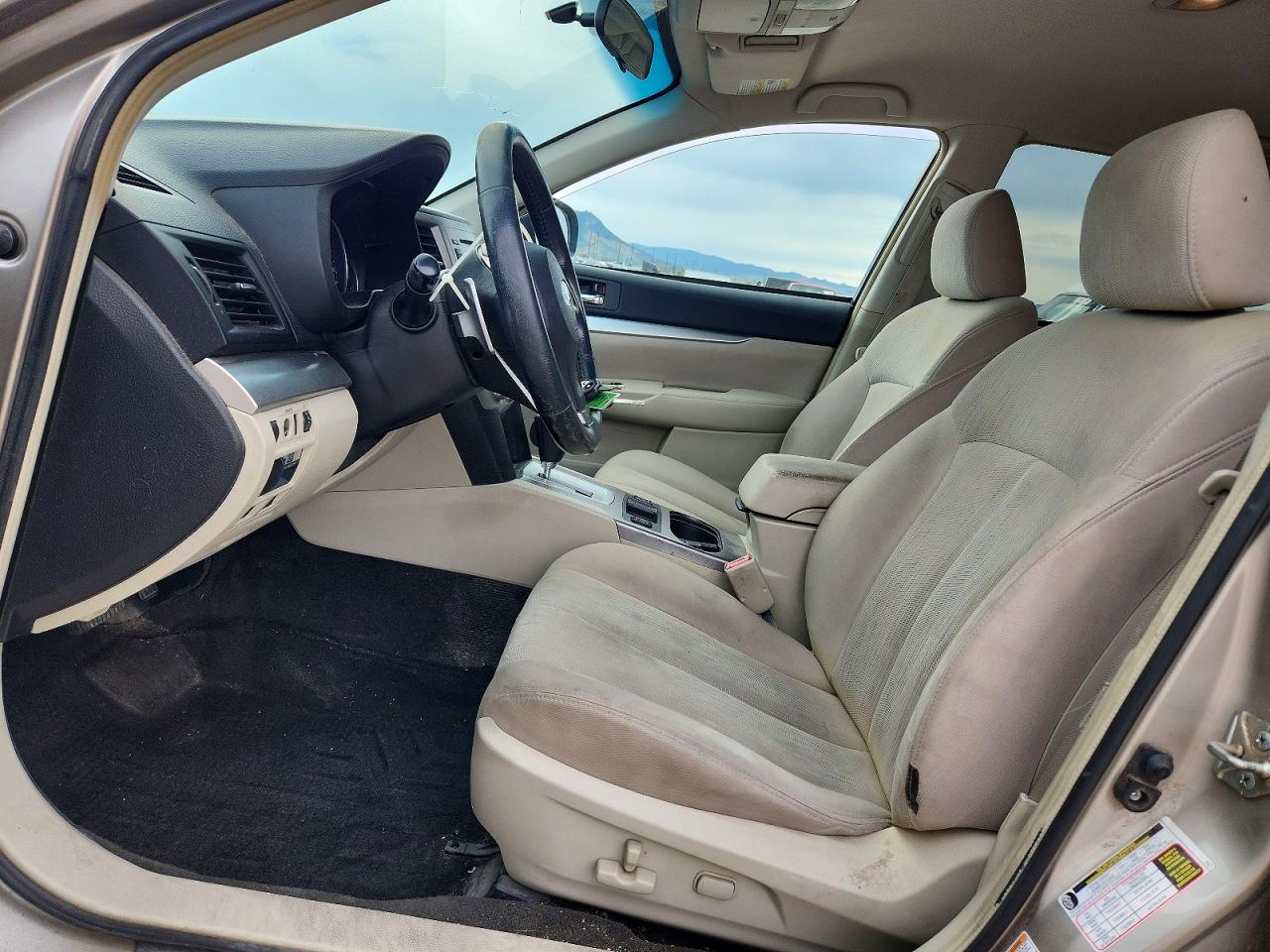 2014 Subaru Outback 2.5i Premium Gold vin: 4S4BRBCC1E3248095