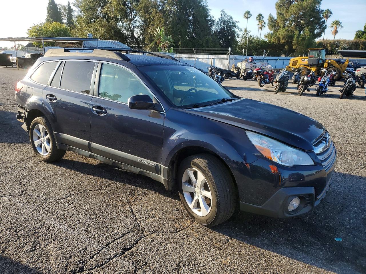 2014 Subaru Outback 2.5i Premium Blue vin: 4S4BRBCC1E3259355