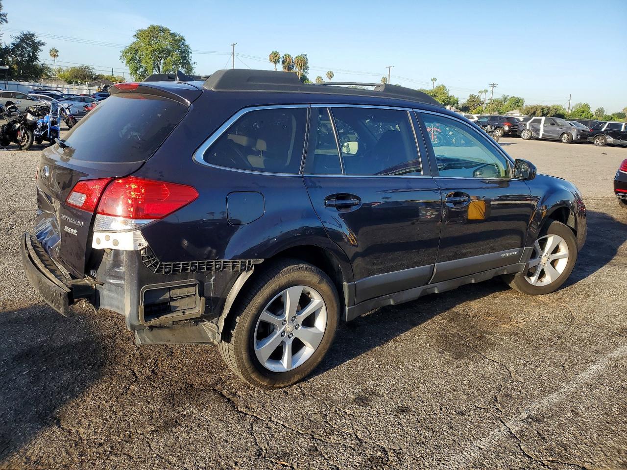 2014 Subaru Outback 2.5i Premium Blue vin: 4S4BRBCC1E3259355