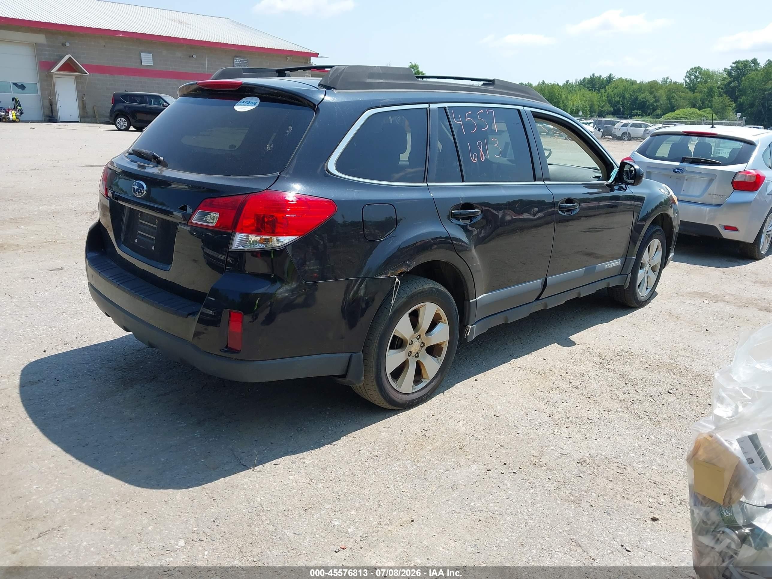 2010 Subaru Outback 2.5i Premium Черный vin: 4S4BRBCC2A3313644
