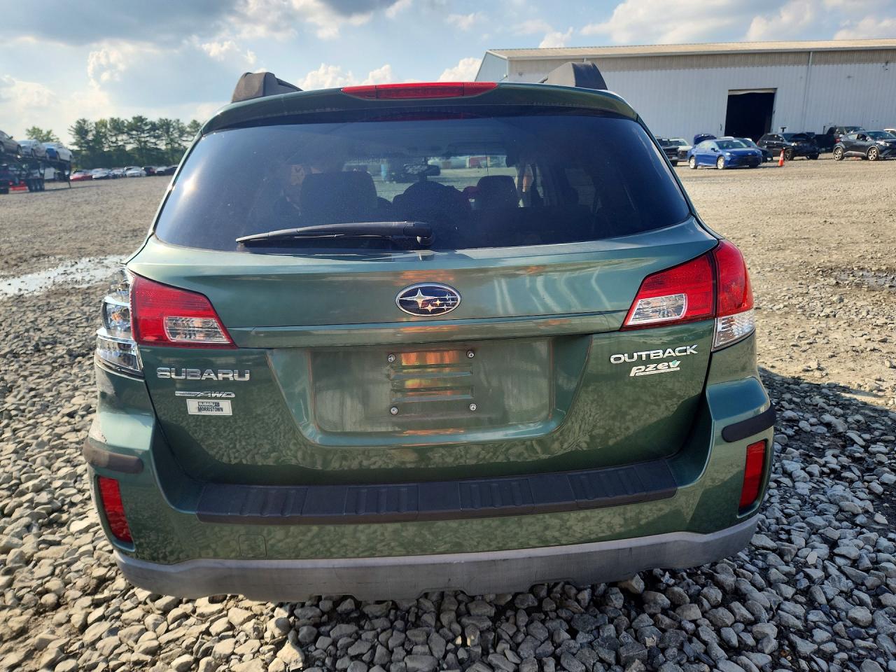 2010 Subaru Outback 2.5i Premium Green vin: 4S4BRBCC2A3338561