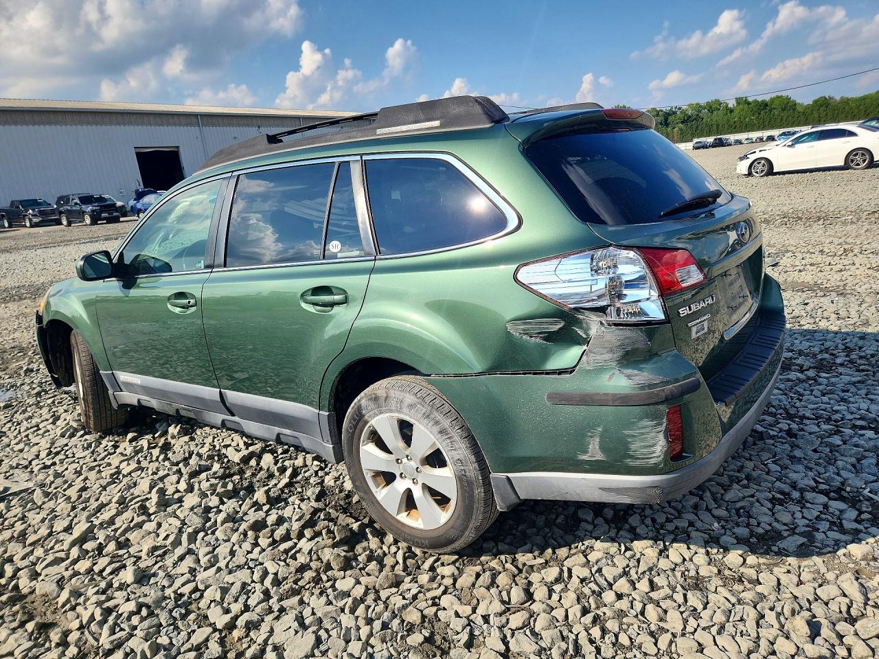 2010 Subaru Outback 2.5i Premium Green vin: 4S4BRBCC2A3338561