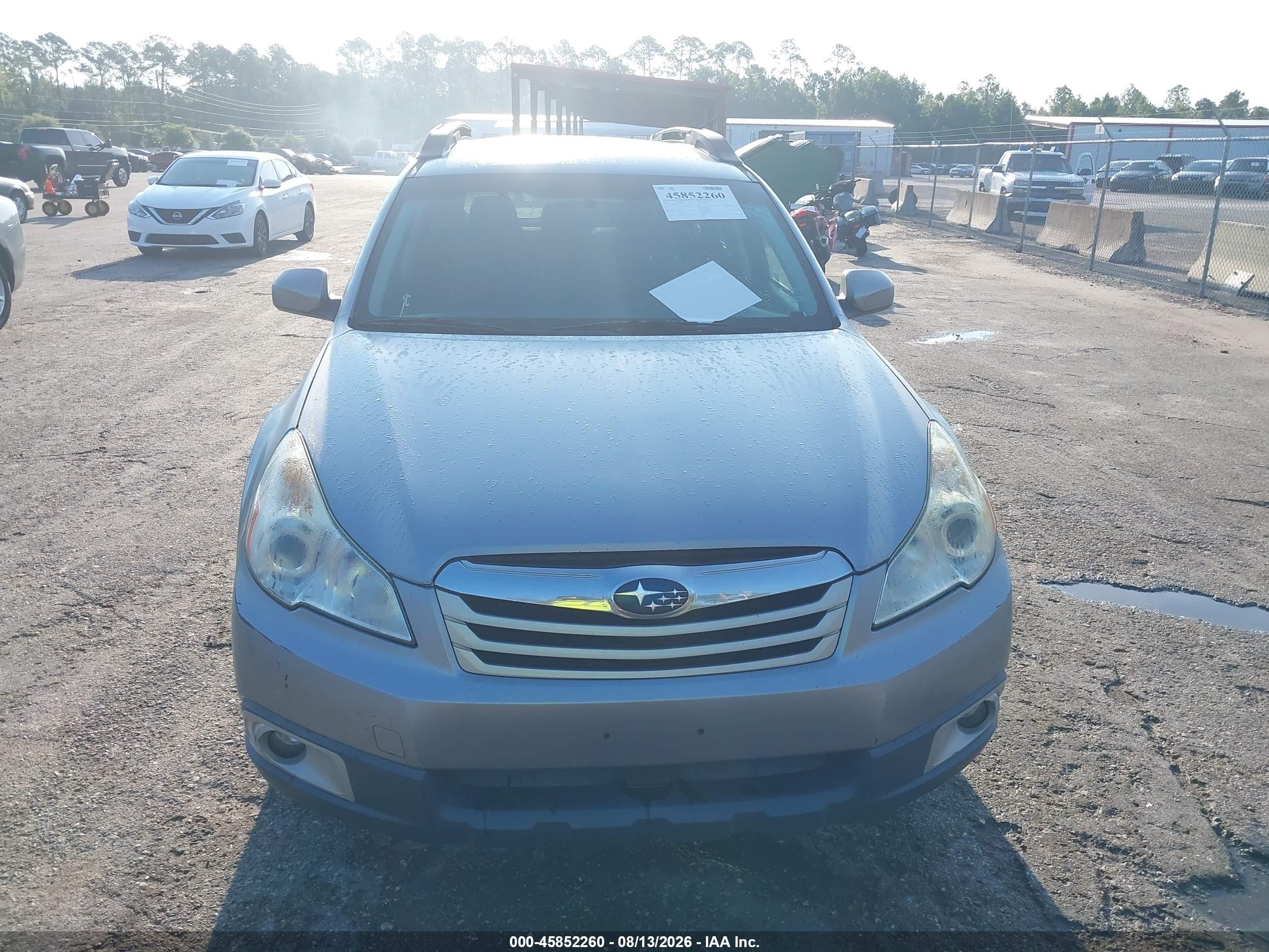 2010 Subaru Outback 2.5i Premium Gray vin: 4S4BRBCC2A3369714