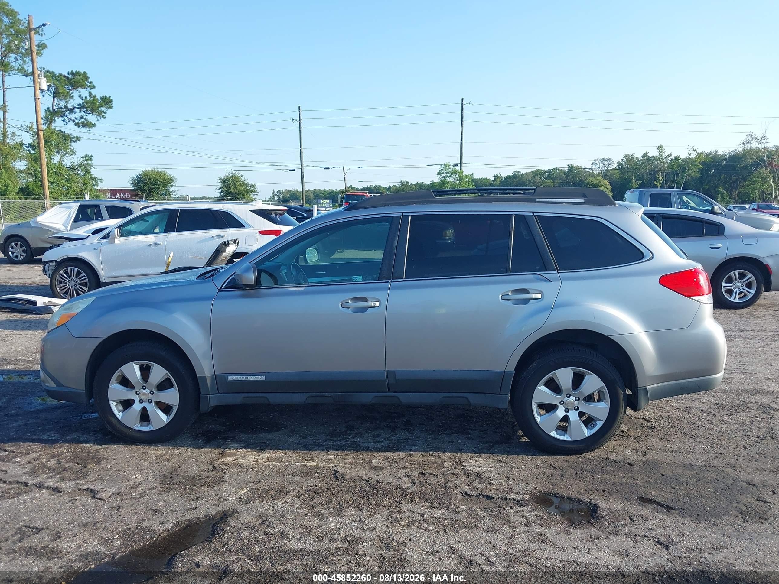 2010 Subaru Outback 2.5i Premium Gray vin: 4S4BRBCC2A3369714