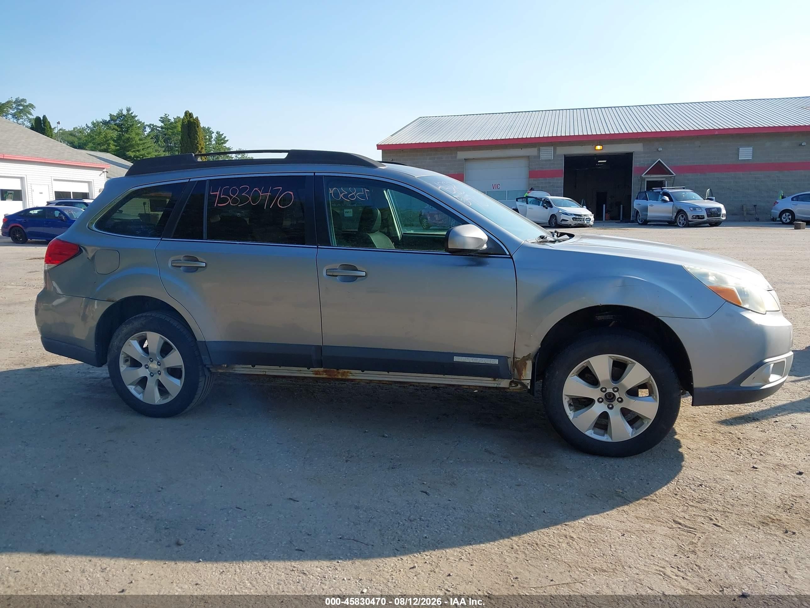 2011 Subaru Outback 2.5i Premium Gray vin: 4S4BRBCC2B1345362