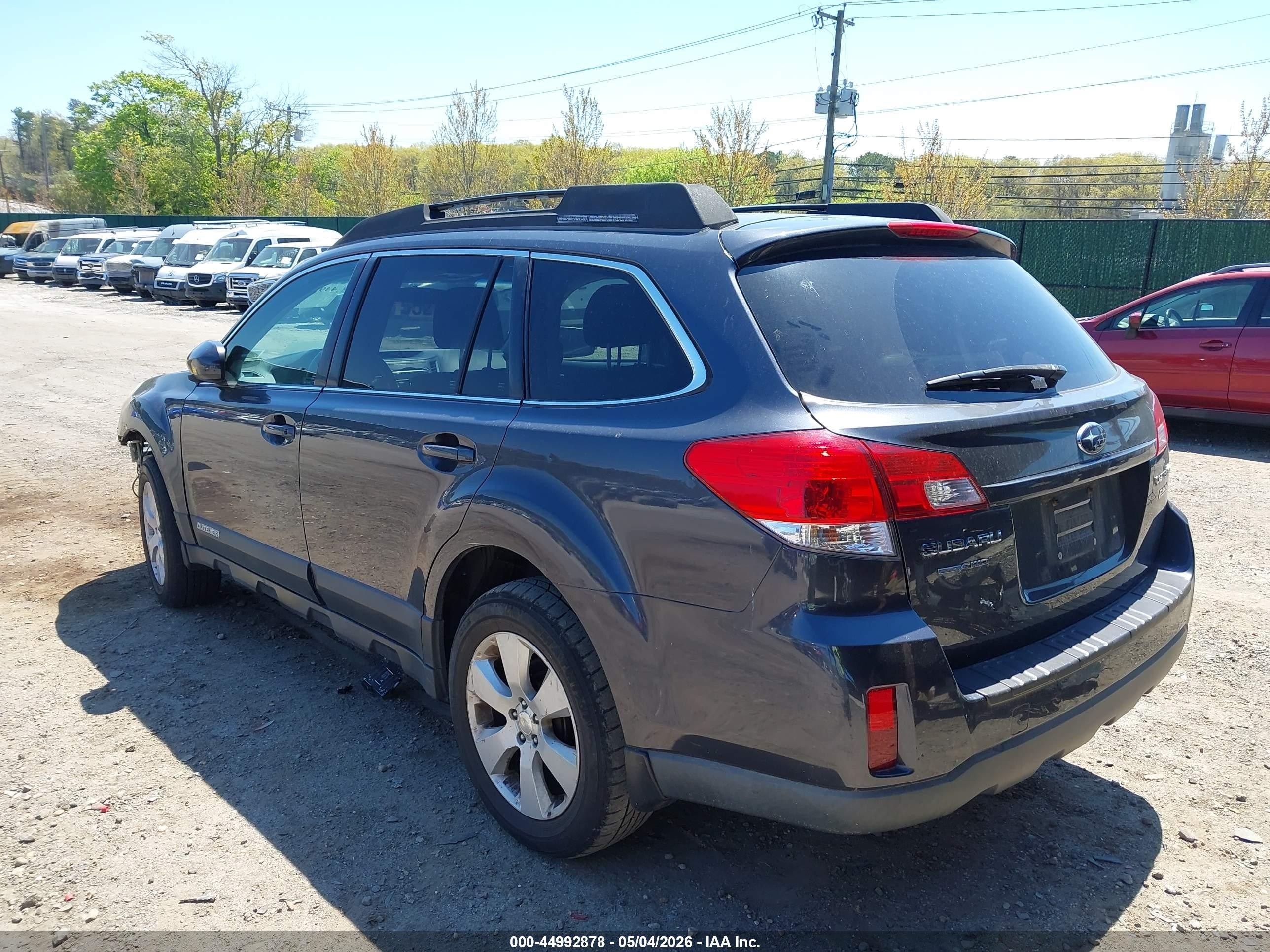 2011 Subaru Outback 2.5i Premium Gray vin: 4S4BRBCC2B3391259