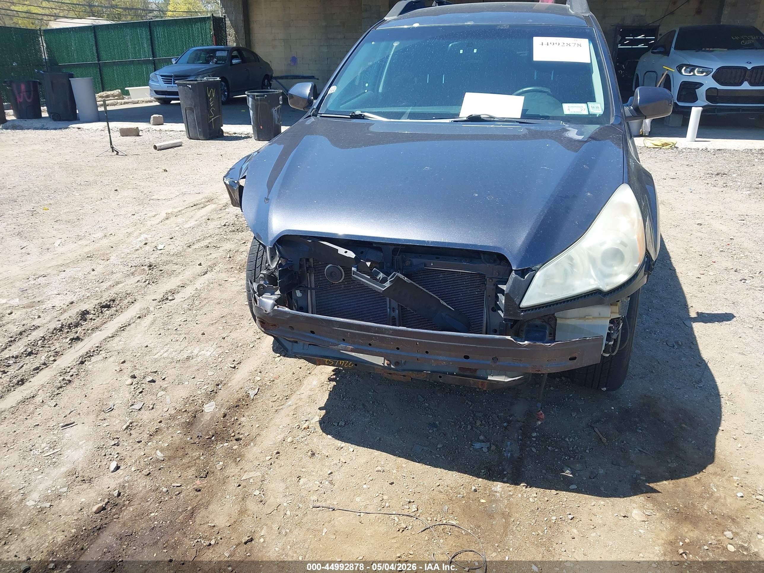 2011 Subaru Outback 2.5i Premium Gray vin: 4S4BRBCC2B3391259
