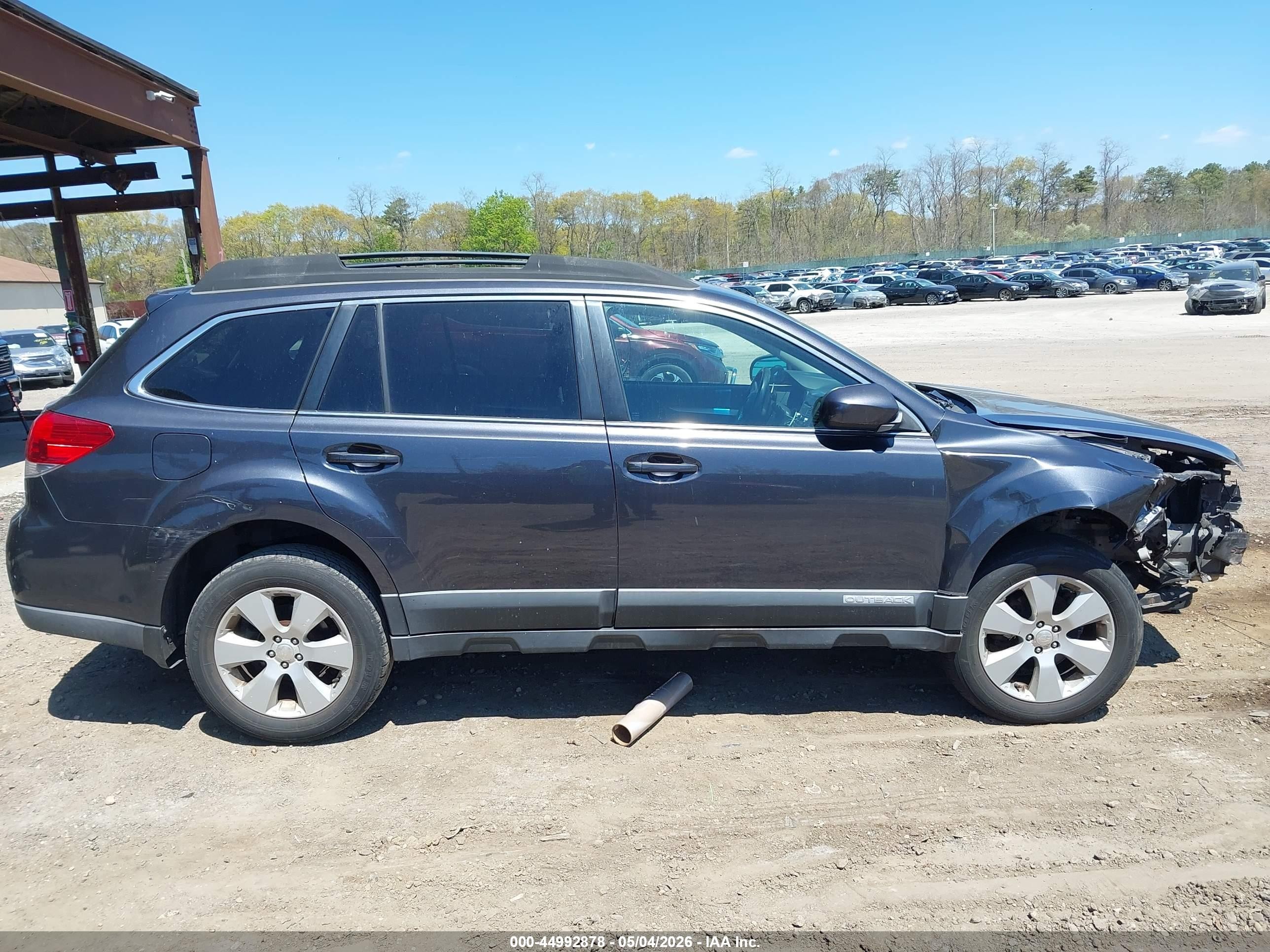 2011 Subaru Outback 2.5i Premium Gray vin: 4S4BRBCC2B3391259