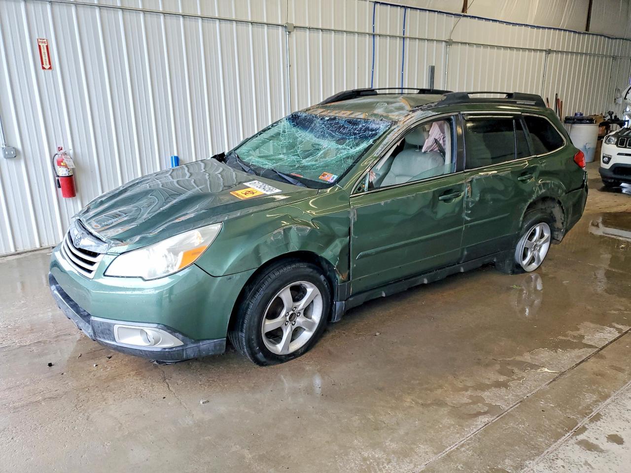 2012 Subaru Outback 2.5i Premium Green vin: 4S4BRBCC2C1245831