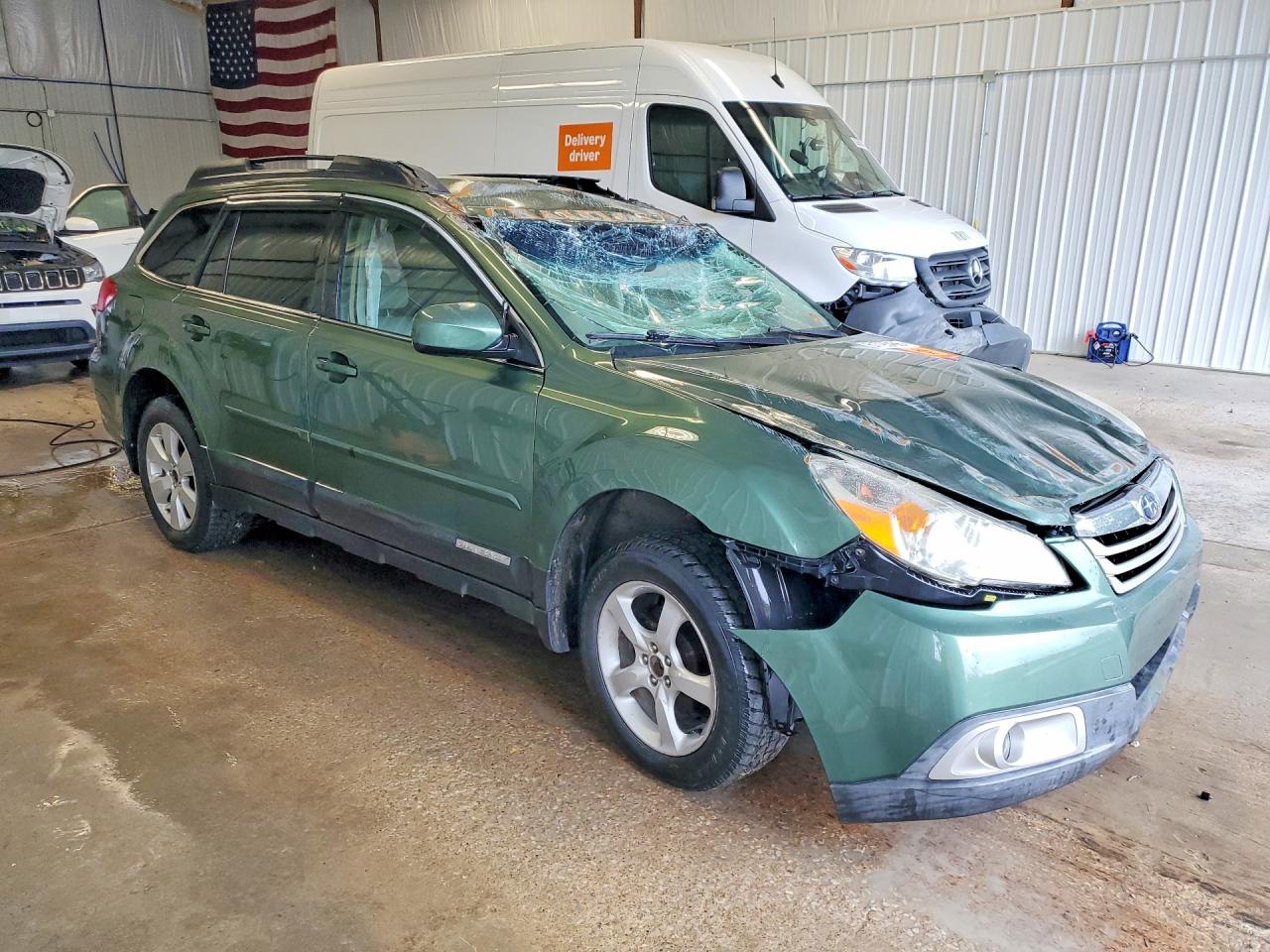 2012 Subaru Outback 2.5i Premium Green vin: 4S4BRBCC2C1245831