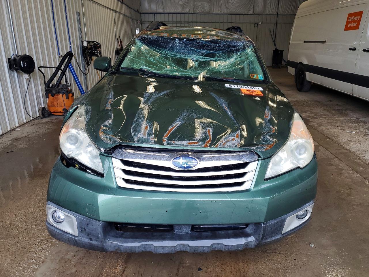 2012 Subaru Outback 2.5i Premium Green vin: 4S4BRBCC2C1245831