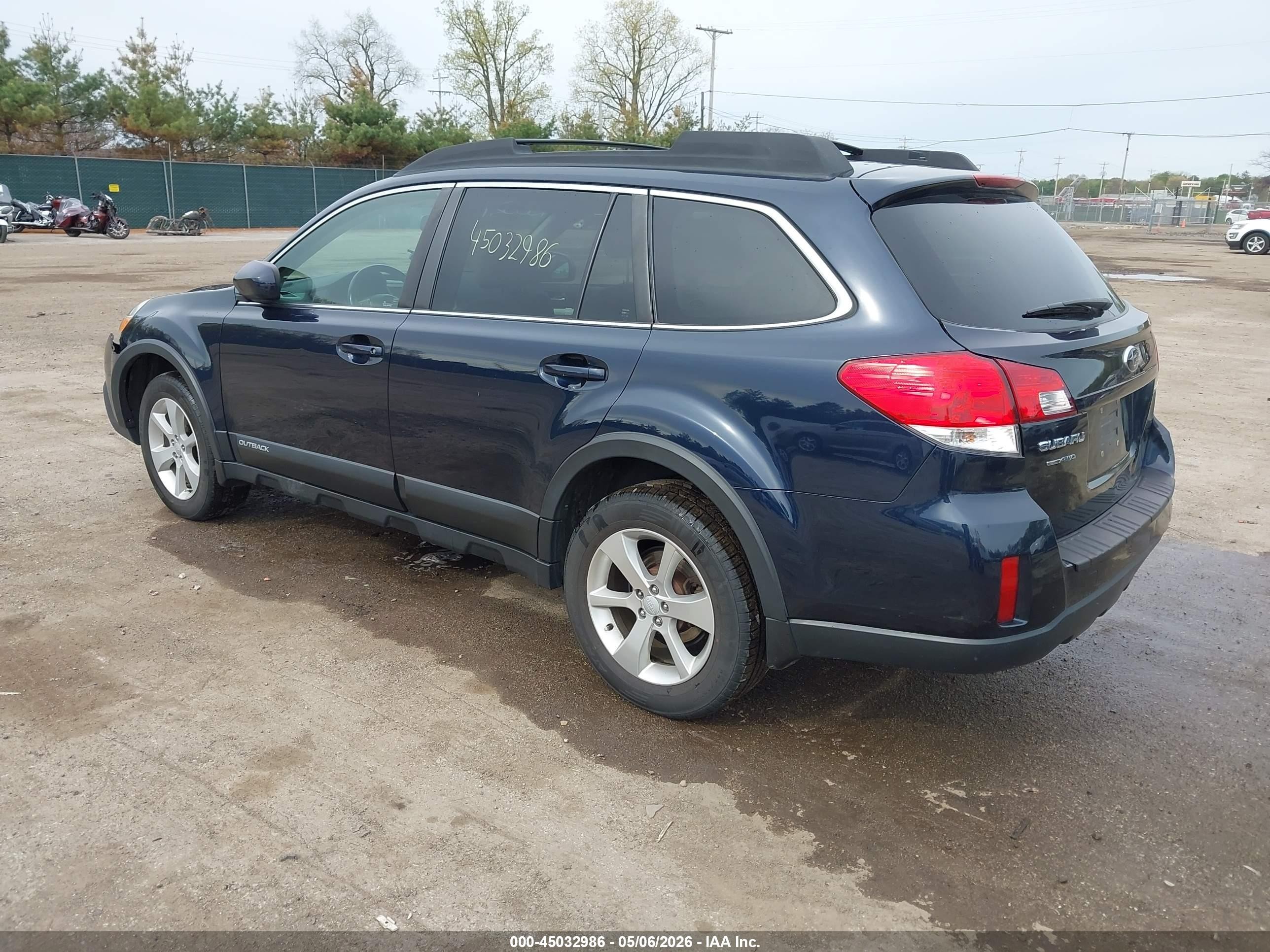 2013 Subaru Outback 2.5i Premium Dark Blue vin: 4S4BRBCC2D3223298