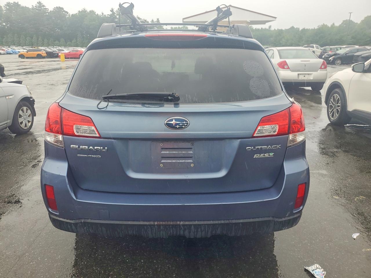 2013 Subaru Outback 2.5i Premium Blue vin: 4S4BRBCC2D3281928