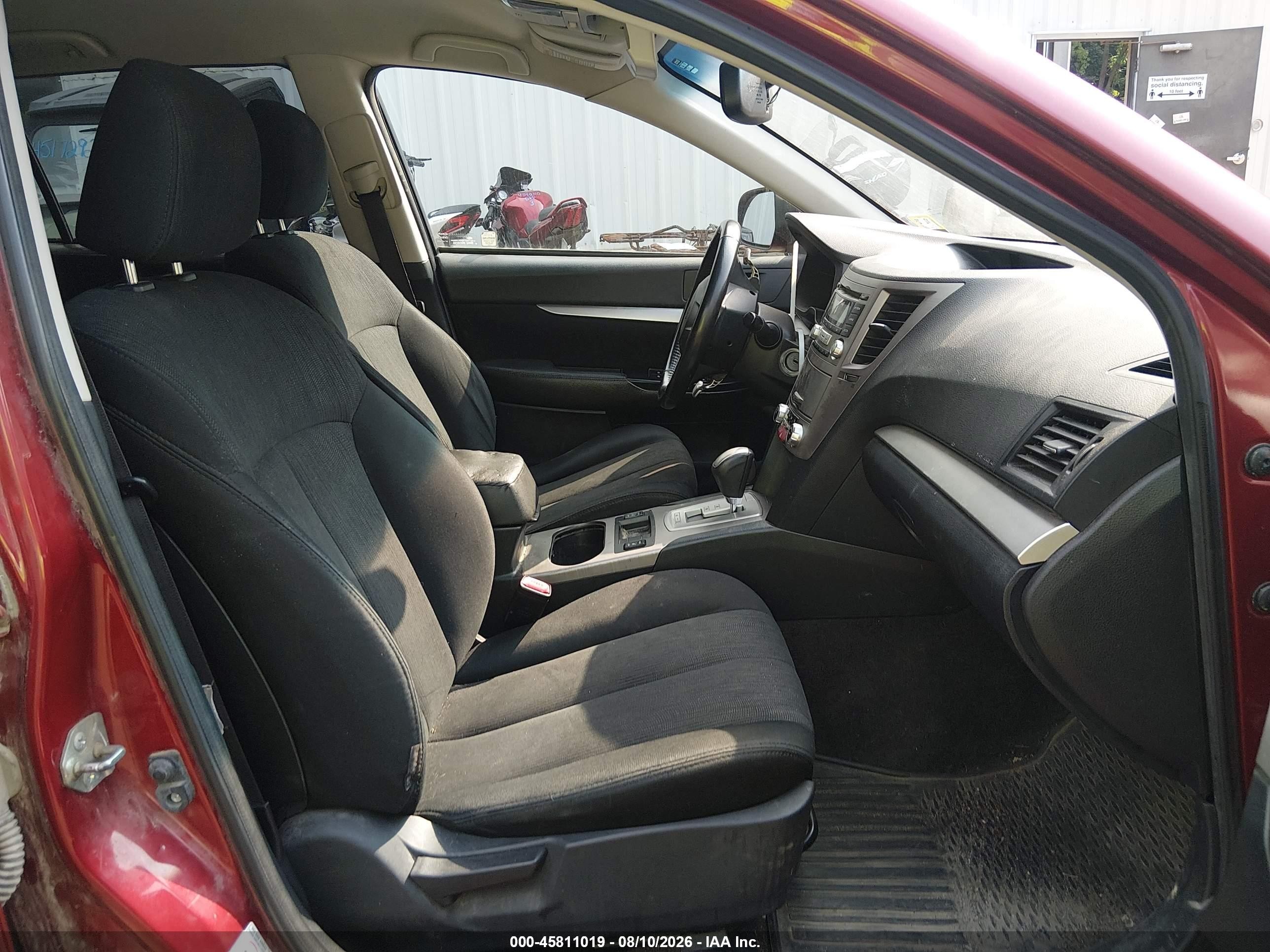 2013 Subaru Outback 2.5i Premium Red vin: 4S4BRBCC2D3319383