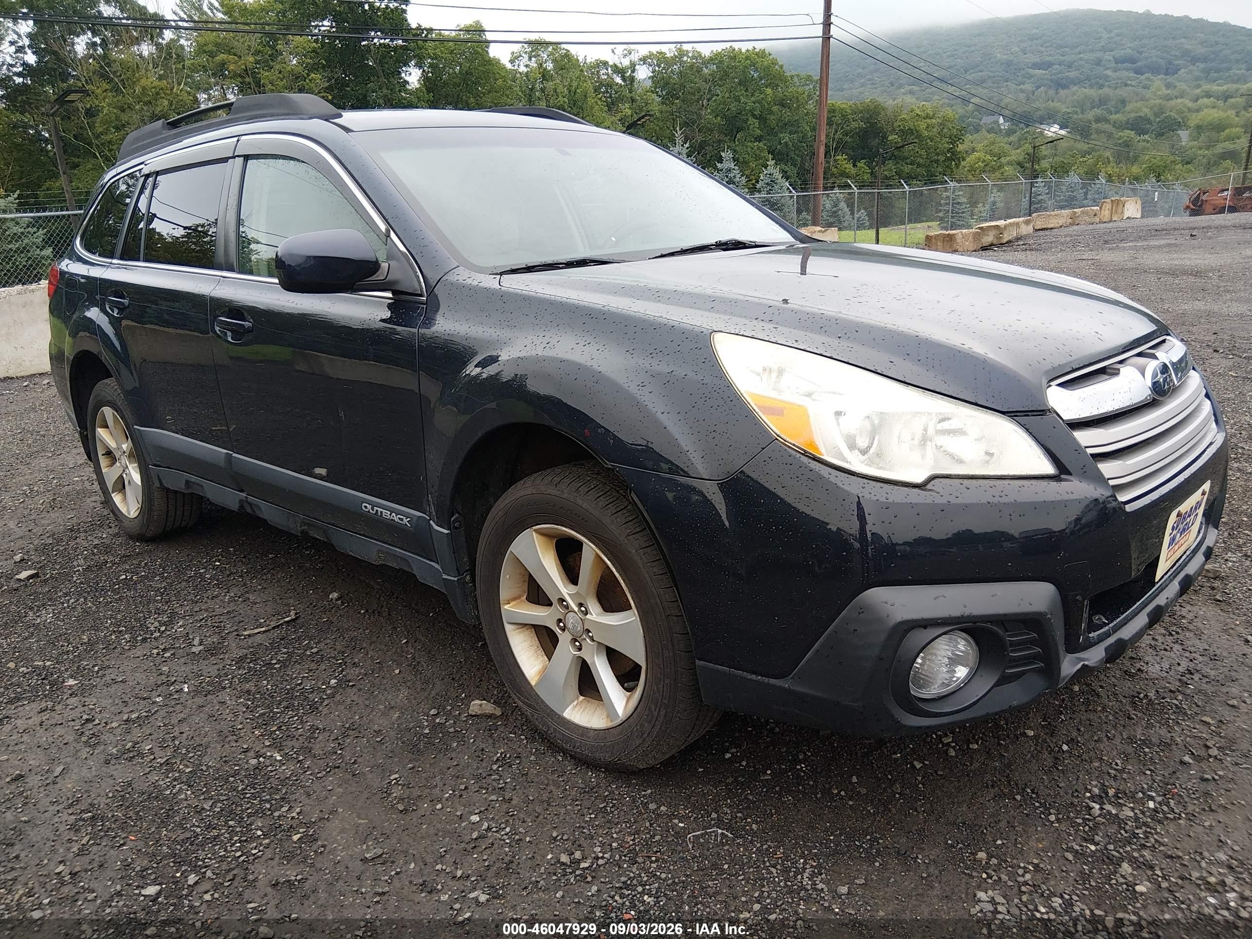 2014 Subaru Outback 2.5i Premium Blue vin: 4S4BRBCC2E3228079