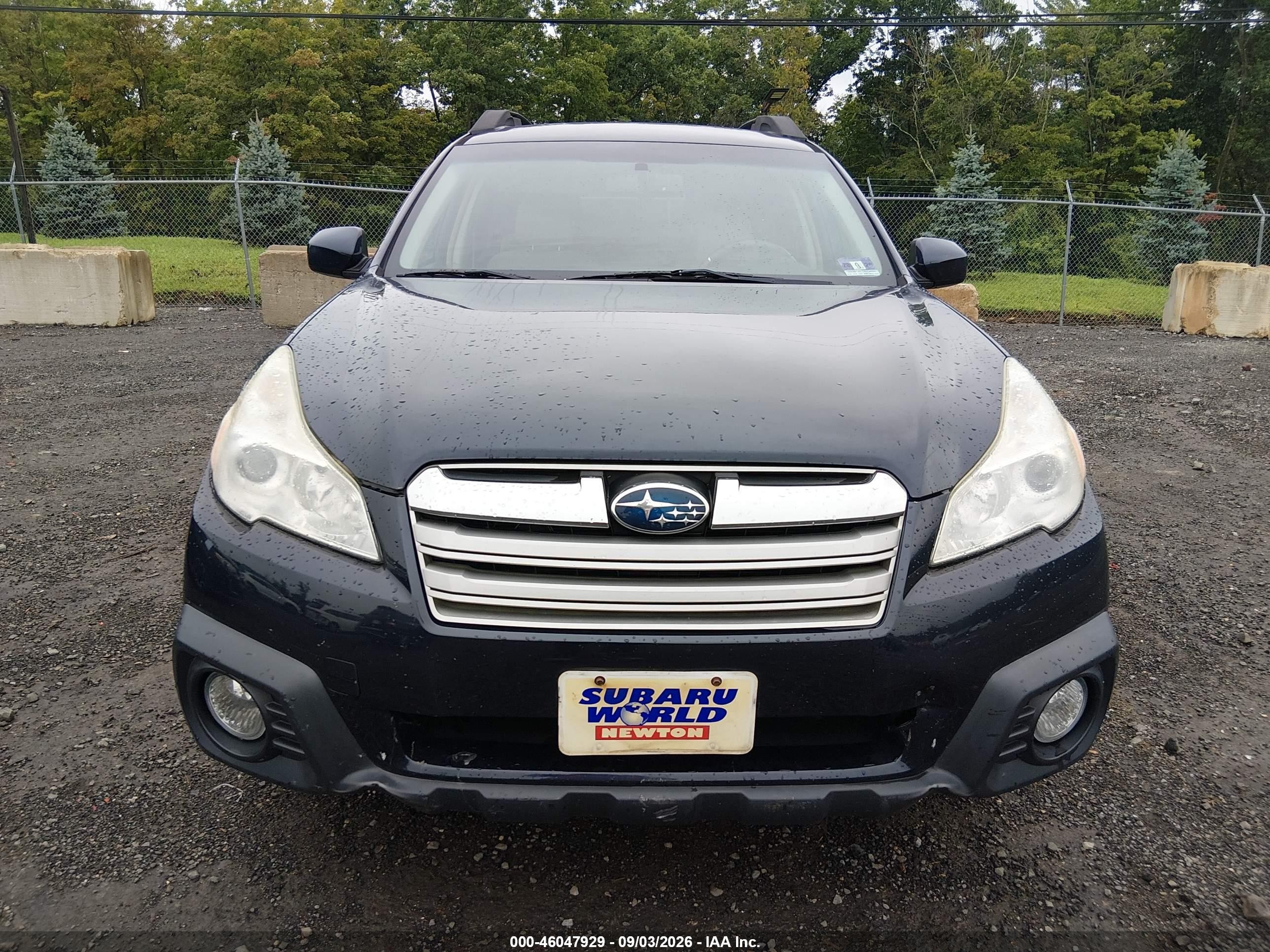 2014 Subaru Outback 2.5i Premium Blue vin: 4S4BRBCC2E3228079