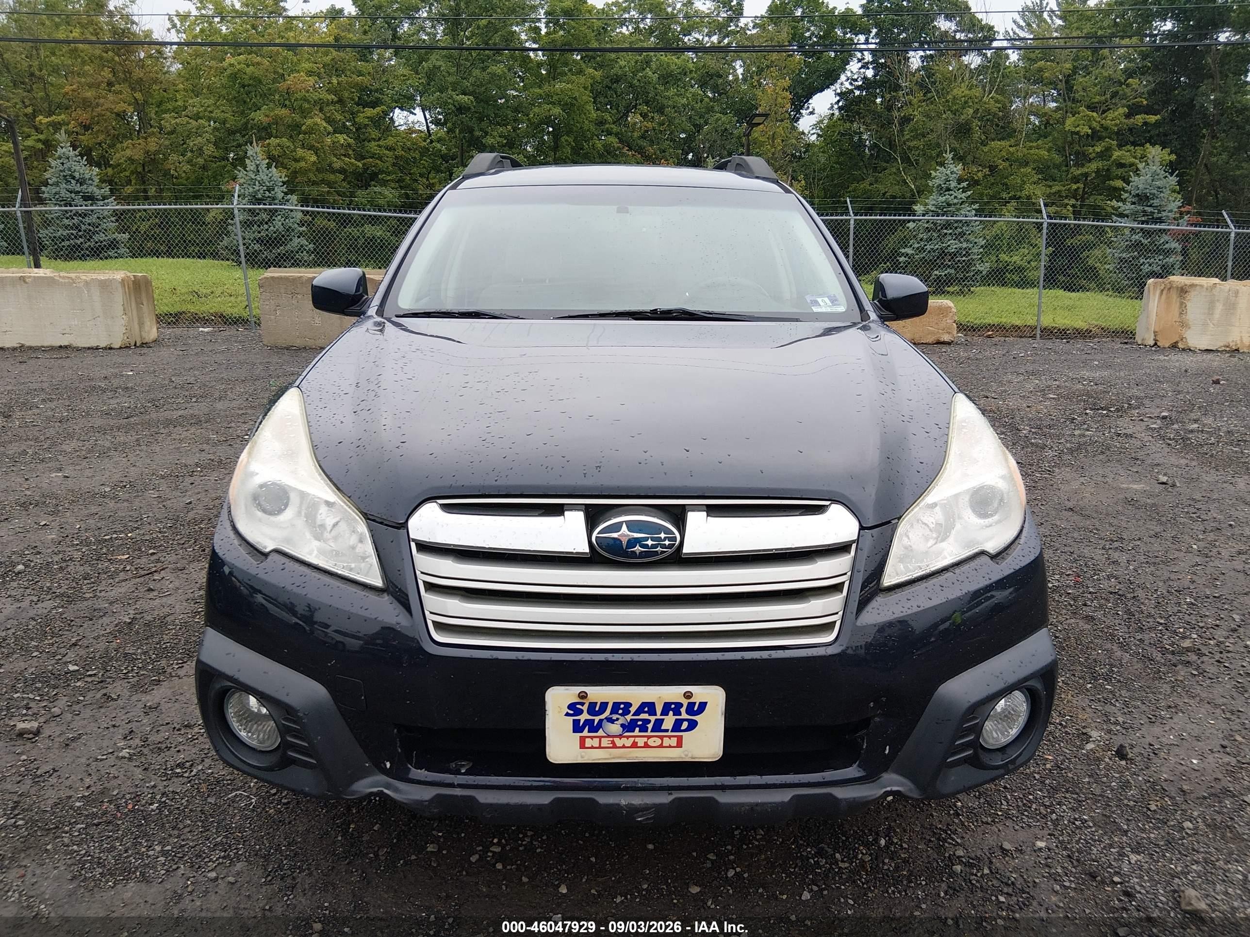 2014 Subaru Outback 2.5i Premium Blue vin: 4S4BRBCC2E3228079
