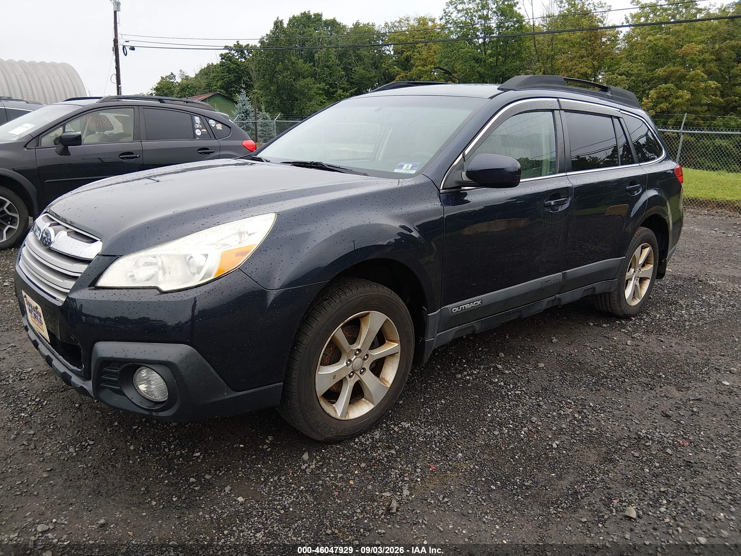 2014 Subaru Outback 2.5i Premium Blue vin: 4S4BRBCC2E3228079