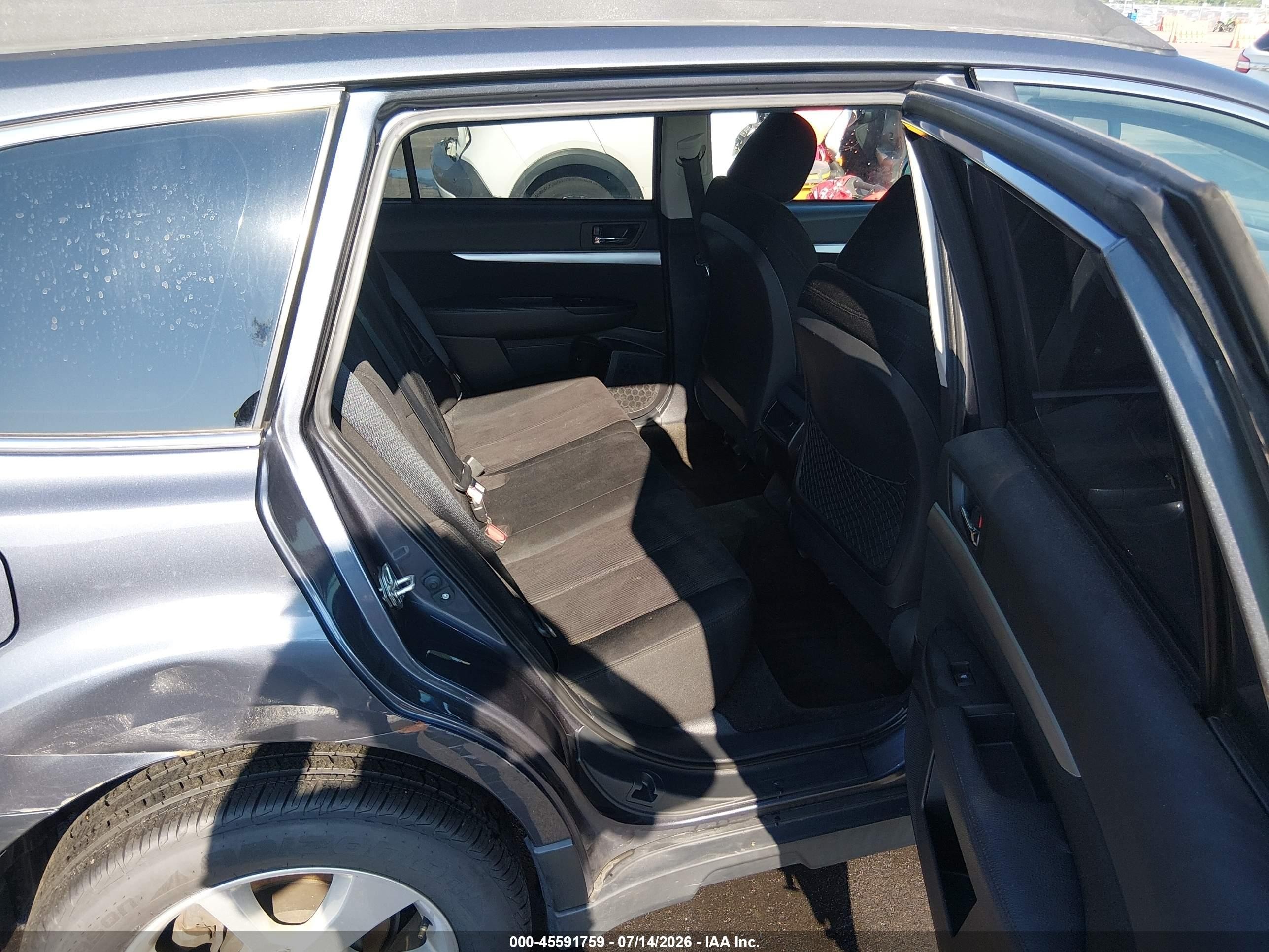2014 Subaru Outback 2.5i Premium Blue vin: 4S4BRBCC2E3229927