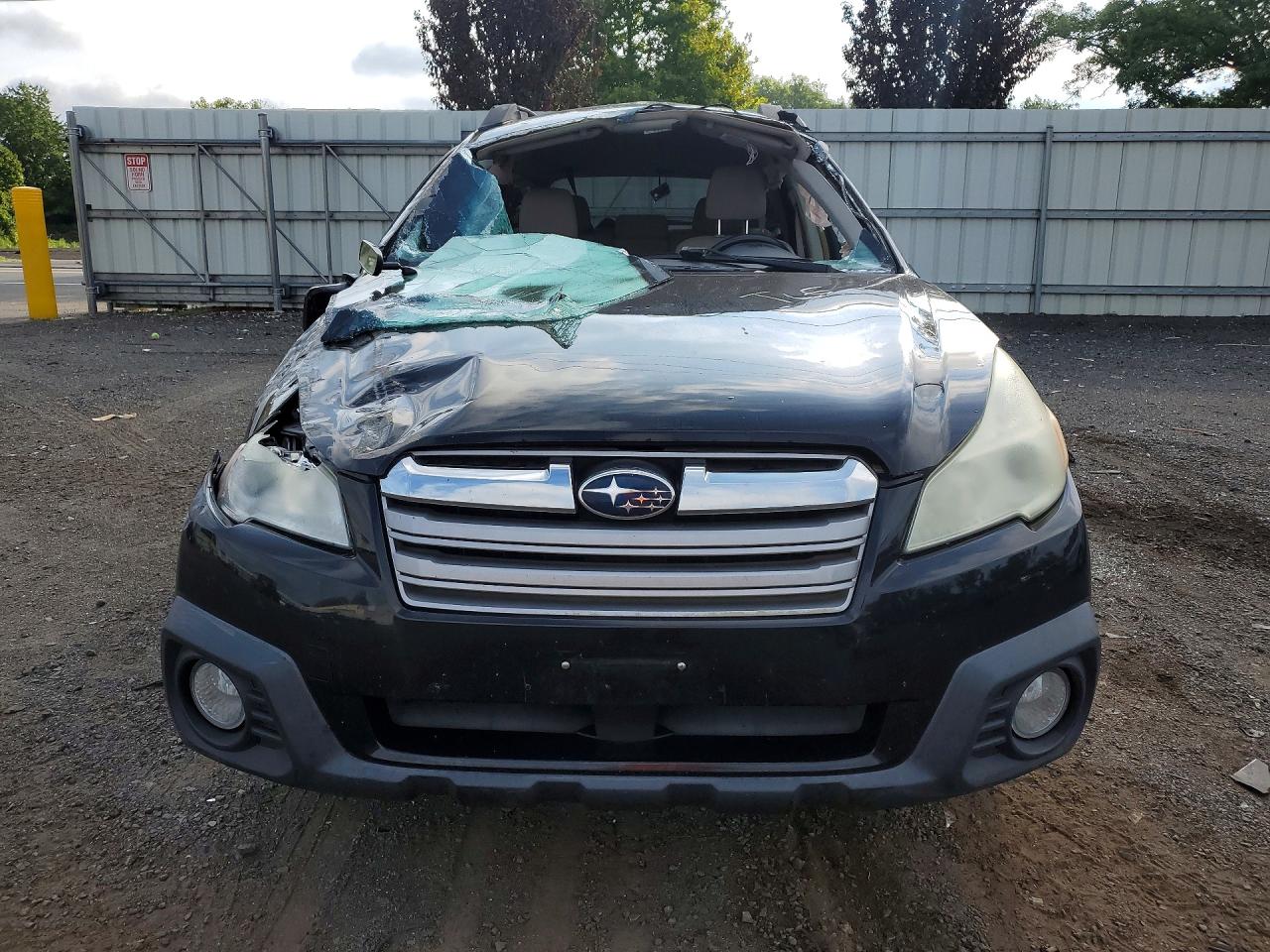 2014 Subaru Outback 2.5i Premium Black vin: 4S4BRBCC2E3288301