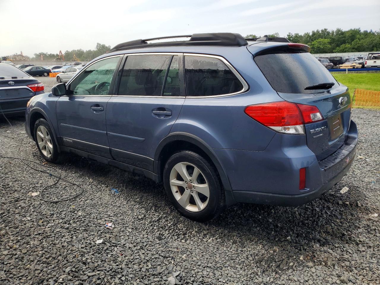 2014 Subaru Outback 2.5i Premium Синий vin: 4S4BRBCC2E3302908