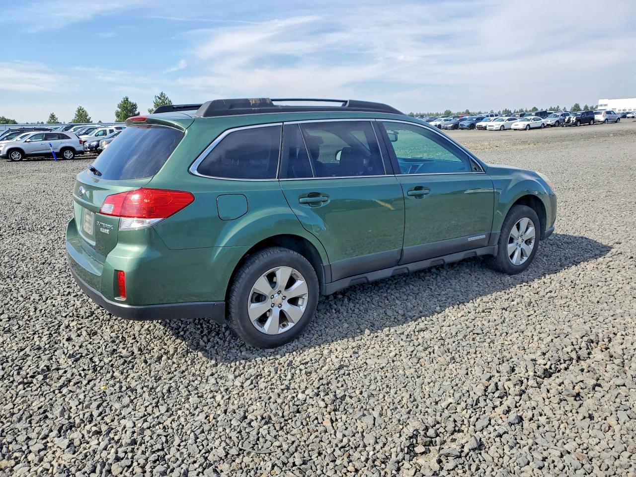 2011 Subaru Outback 2.5i Premium Зеленый vin: 4S4BRBCC3B3340496