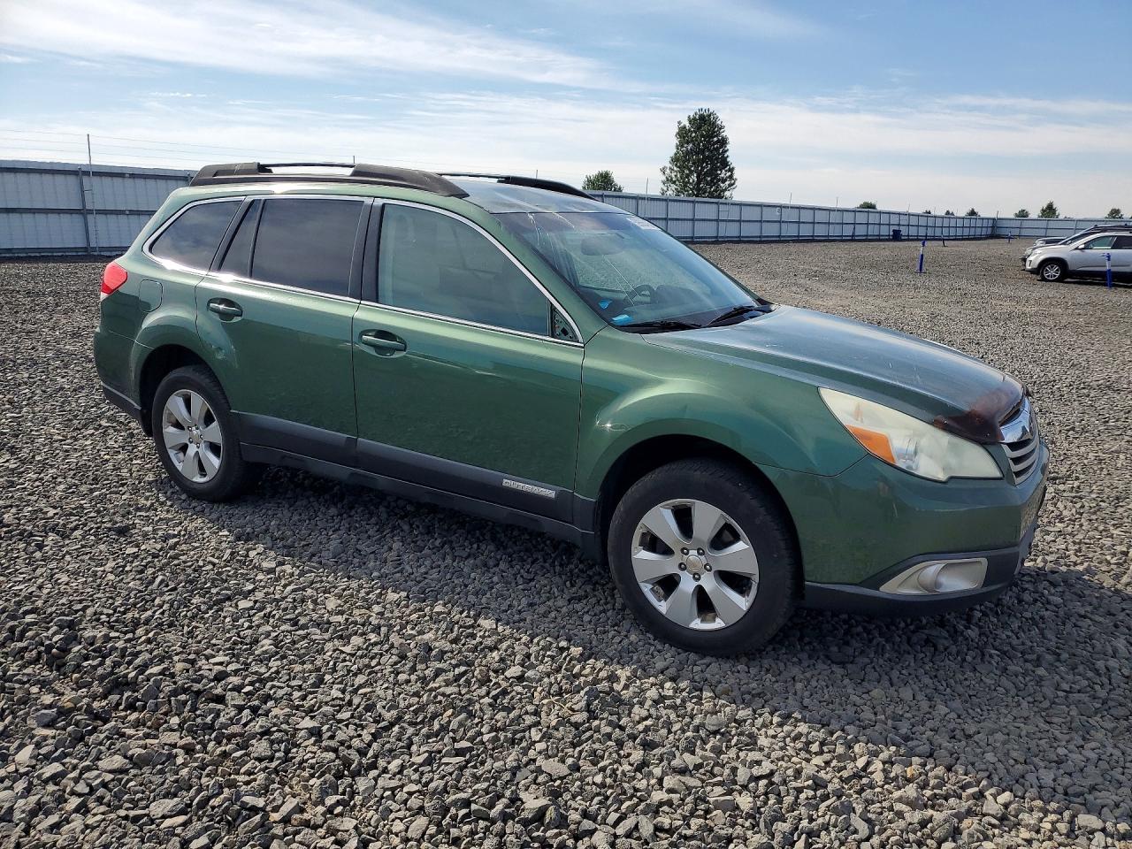 2011 Subaru Outback 2.5i Premium Зеленый vin: 4S4BRBCC3B3340496