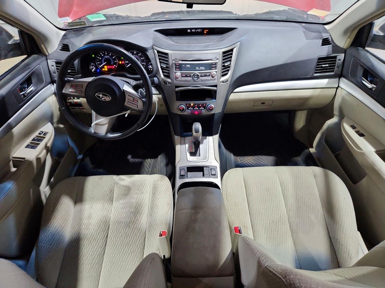 2011 Subaru Outback 2.5i Premium Красный vin: 4S4BRBCC3B3352311