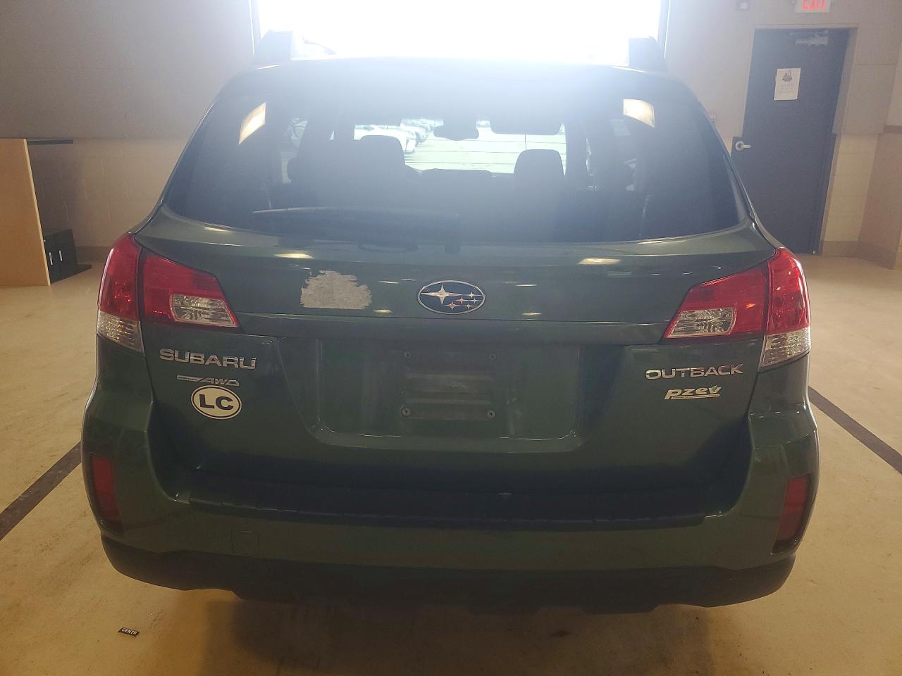 2011 Subaru Outback 2.5i Premium Green vin: 4S4BRBCC3B3361378