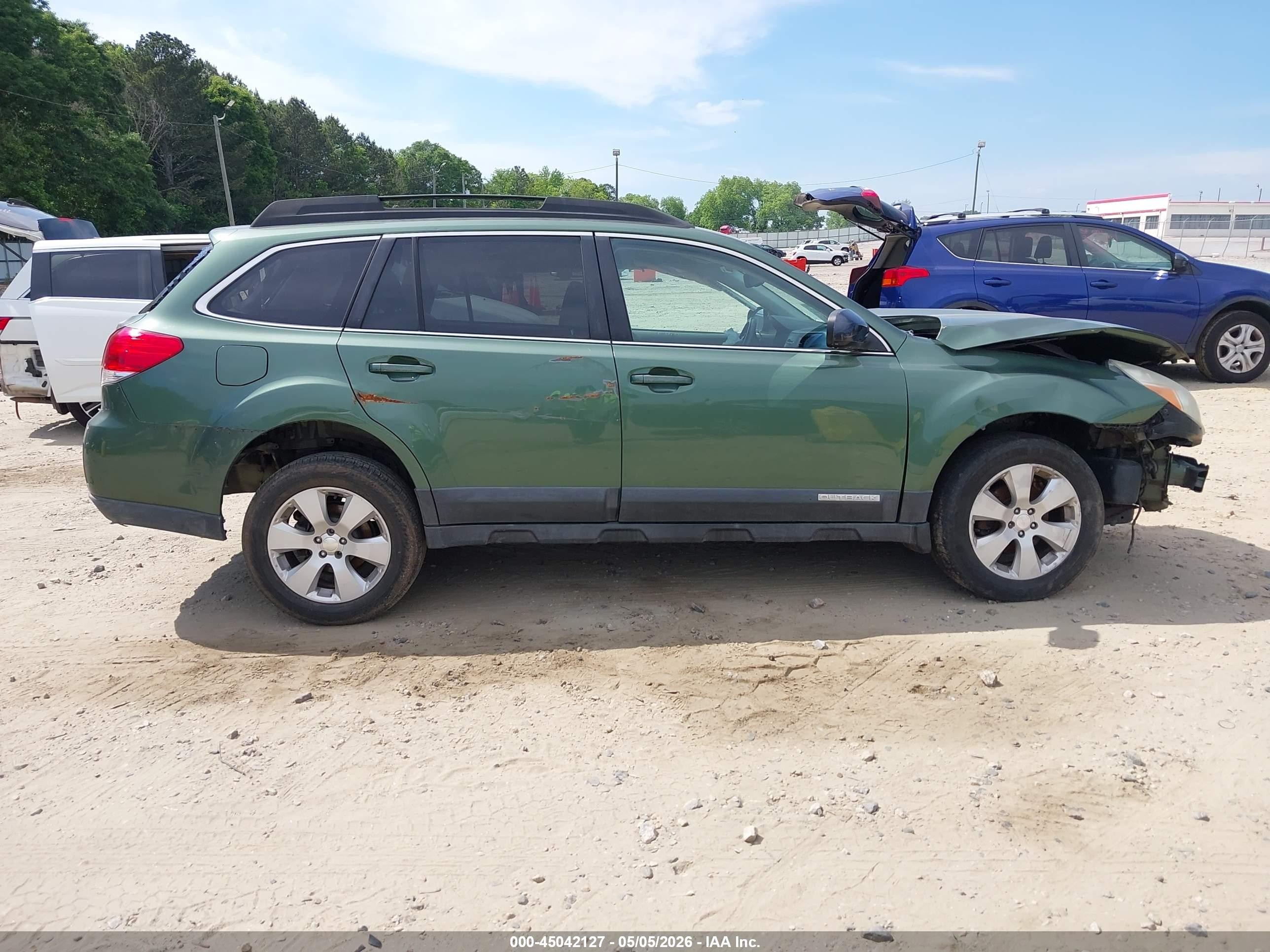 2011 Subaru Outback 2.5i Premium Green vin: 4S4BRBCC3B3385986