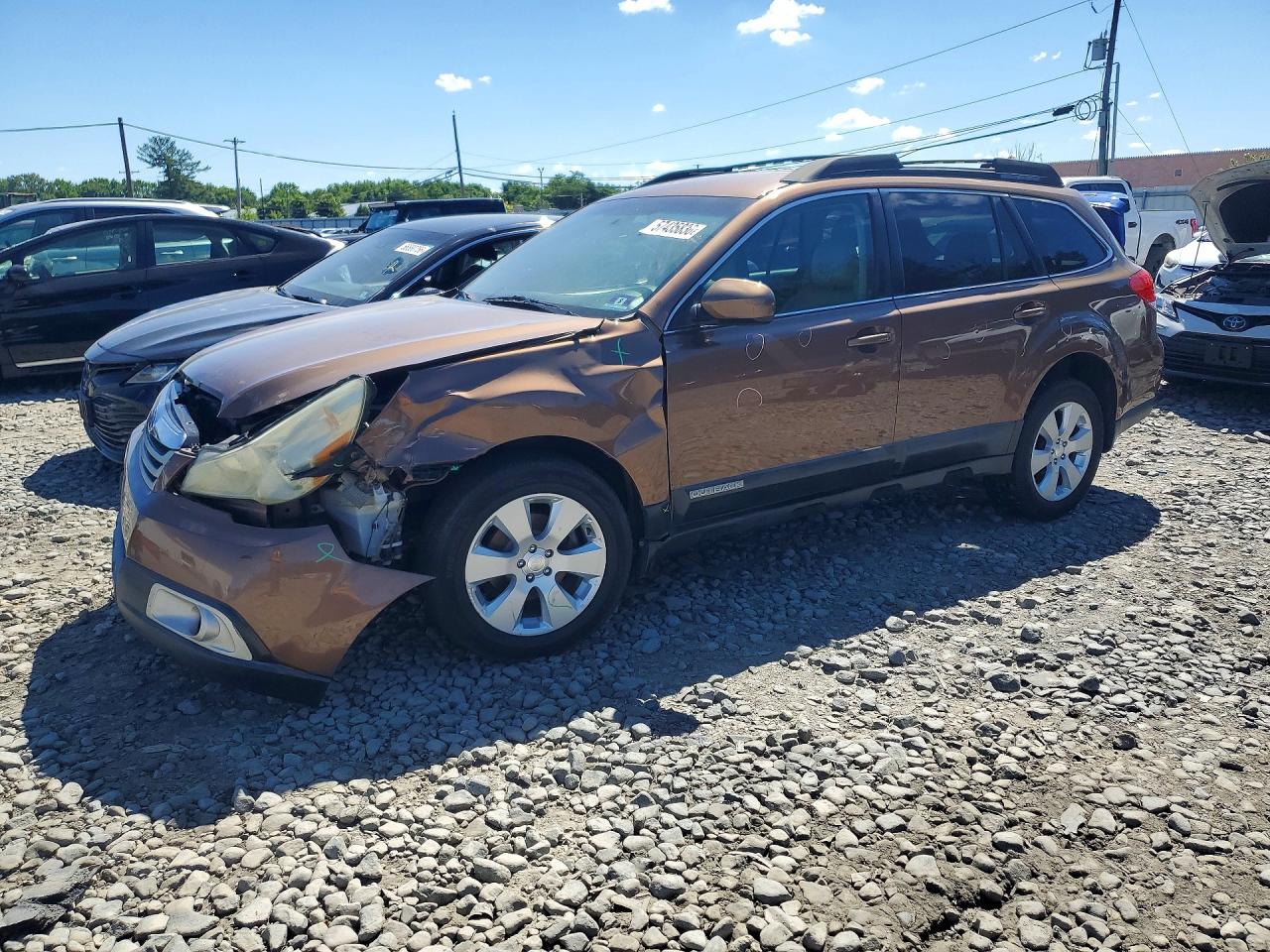 2011 Subaru Outback 2.5i Premium Tan vin: 4S4BRBCC3B3433857