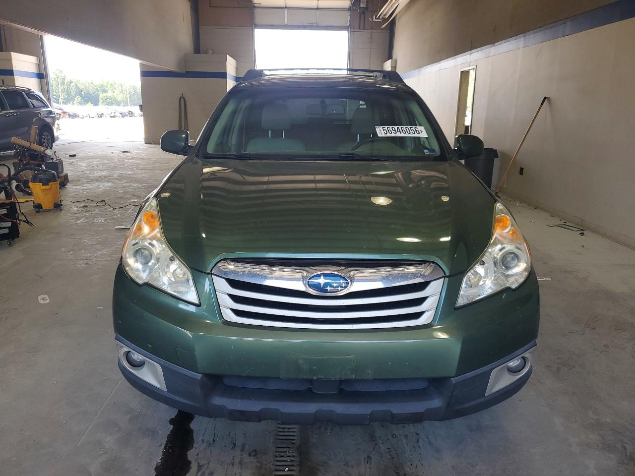 2011 Subaru Outback 2.5i Premium Green vin: 4S4BRBCC3B3447841