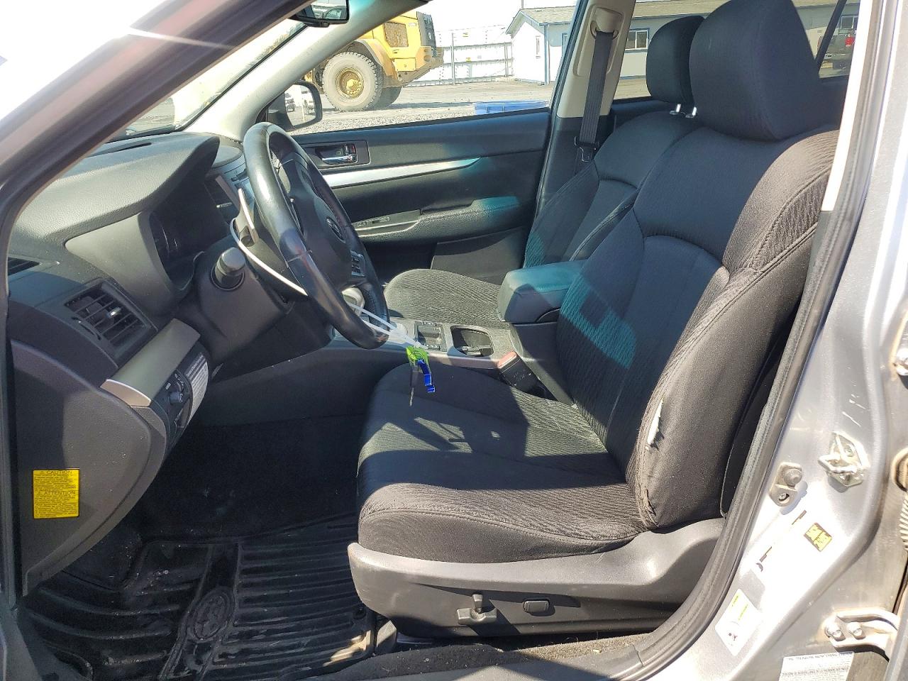 2012 Subaru Outback 2.5i Premium Серебряный vin: 4S4BRBCC3C3281032