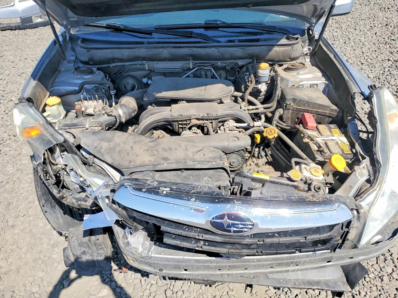 2012 Subaru Outback 2.5i Premium Серебряный vin: 4S4BRBCC3C3281032