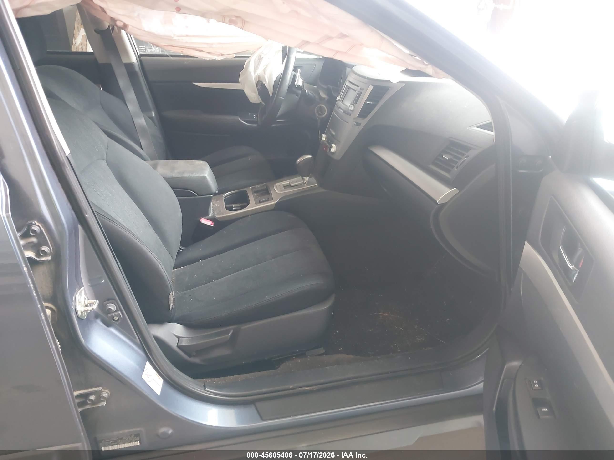 2014 Subaru Outback 2.5i Premium Blue vin: 4S4BRBCC3E3207029