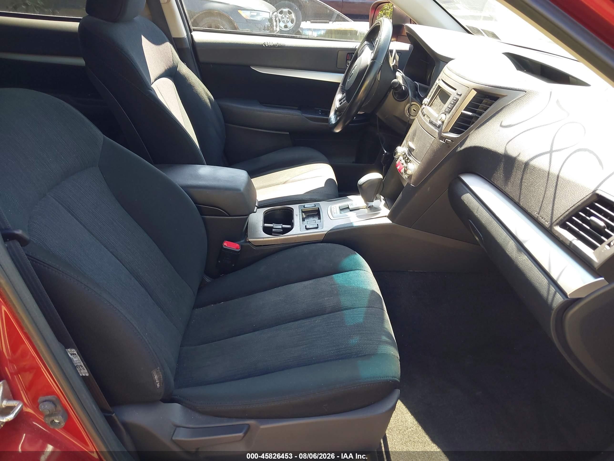 2014 Subaru Outback 2.5i Premium Красный vin: 4S4BRBCC3E3211582